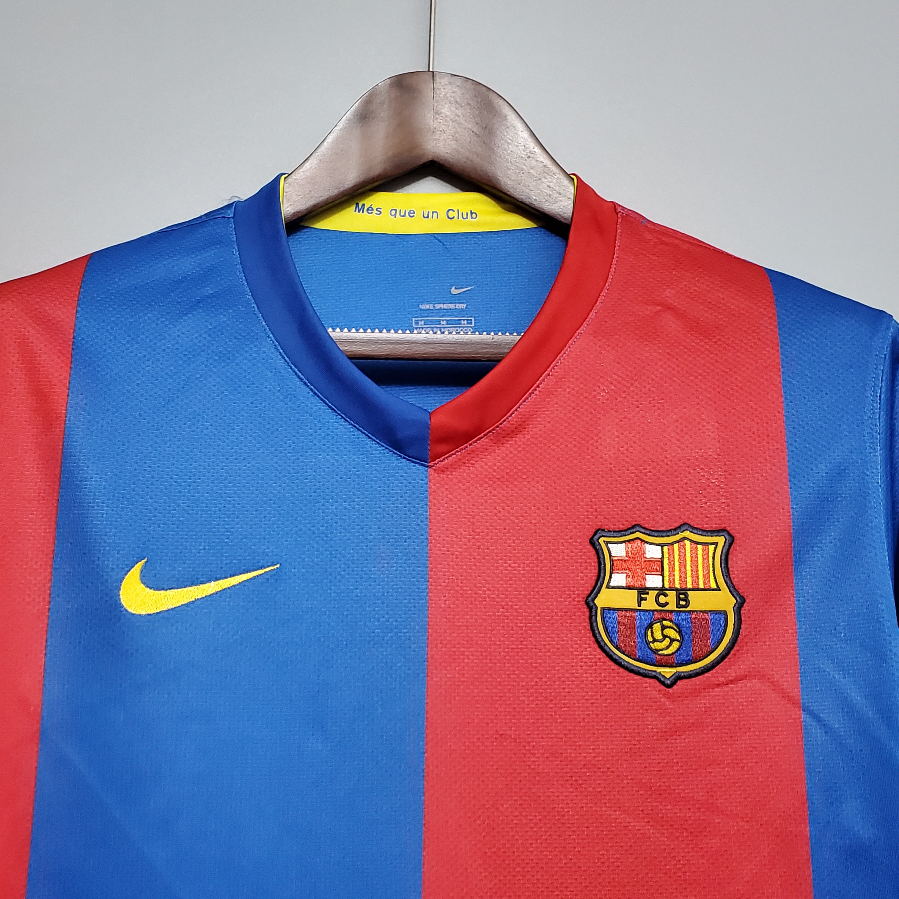 06-07 Barcelona Home Retro Jersey/06-07巴萨主场