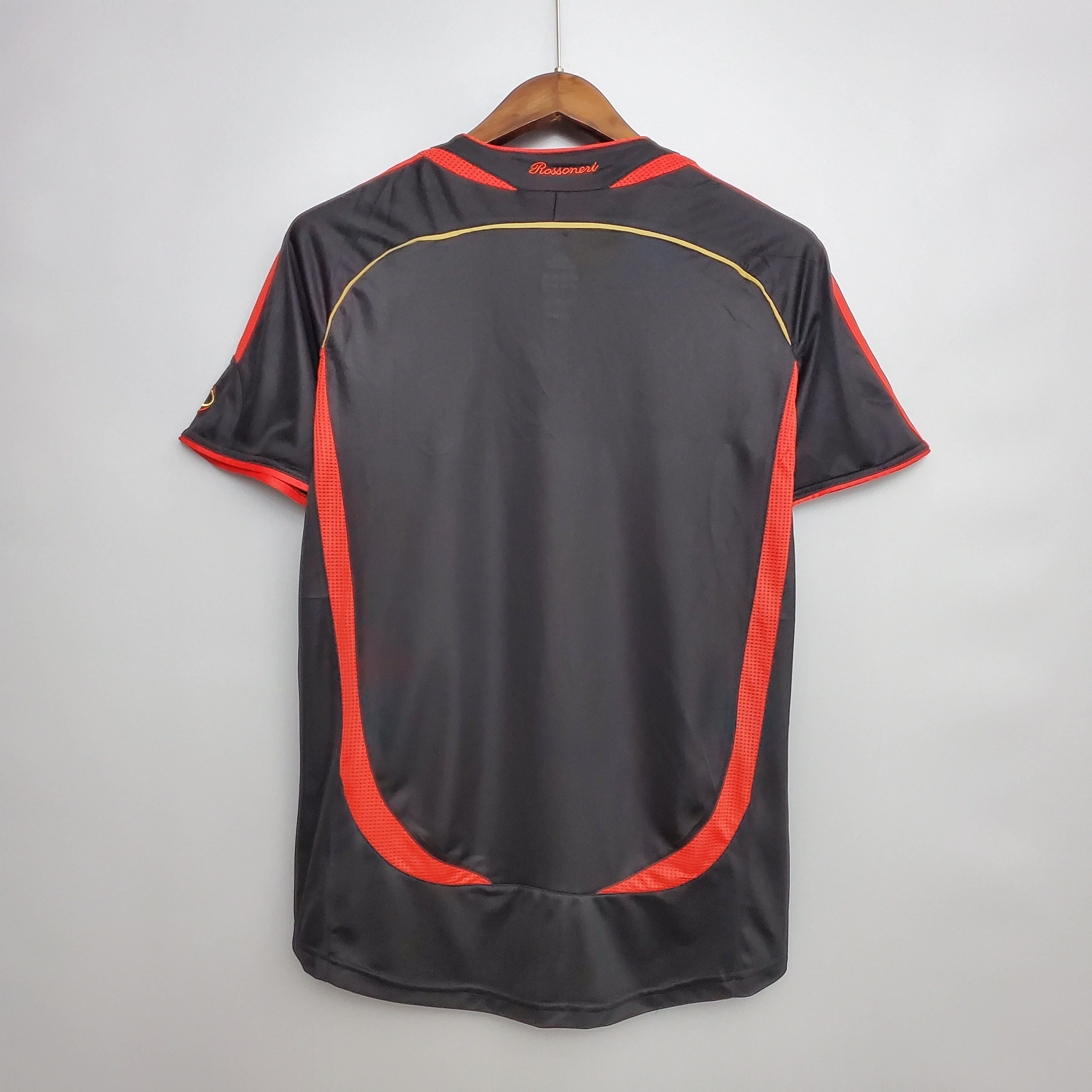 2006 AC Milan Third Retro Jersey/2006 AC米兰第二客场