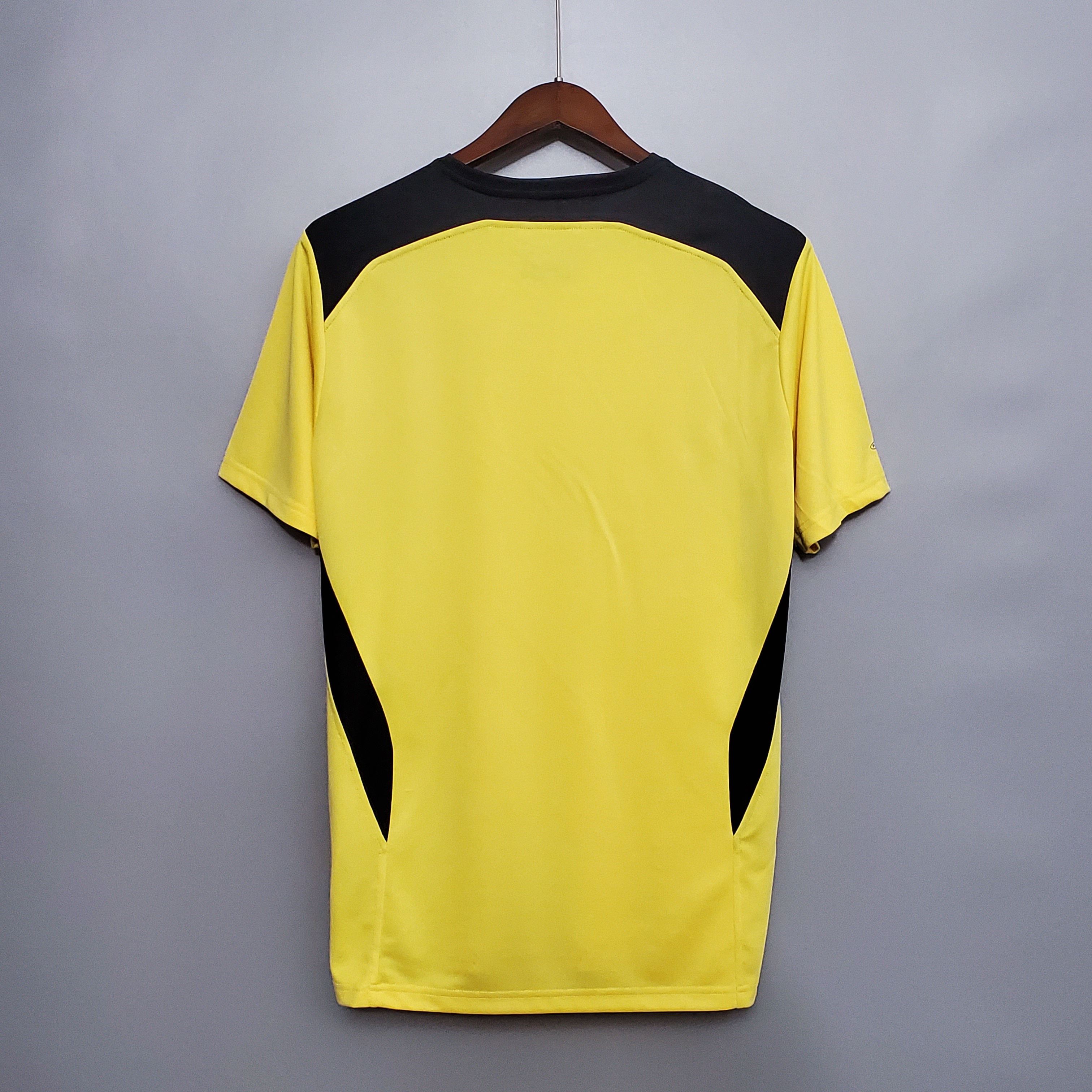 04-05 Liverpool Away Retro Jersey/04-05 利物浦客场