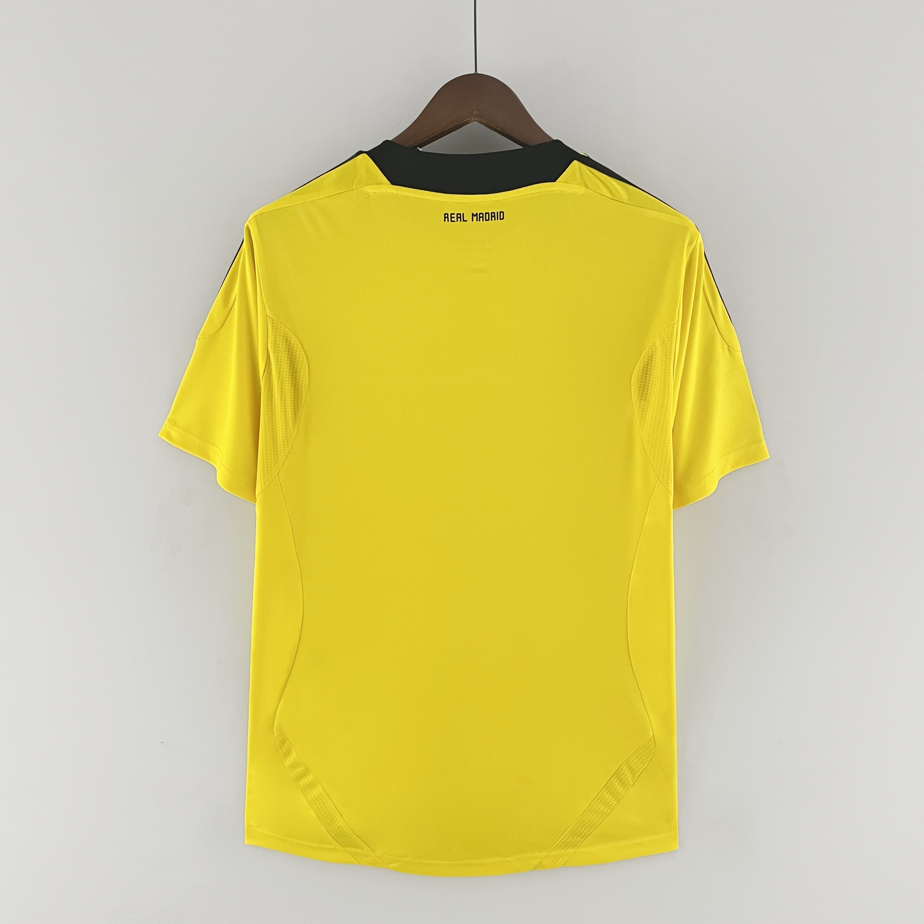 11-12 Real Madrid Yellow Goal Keeper Retro Jersey/11-12 皇马守门员