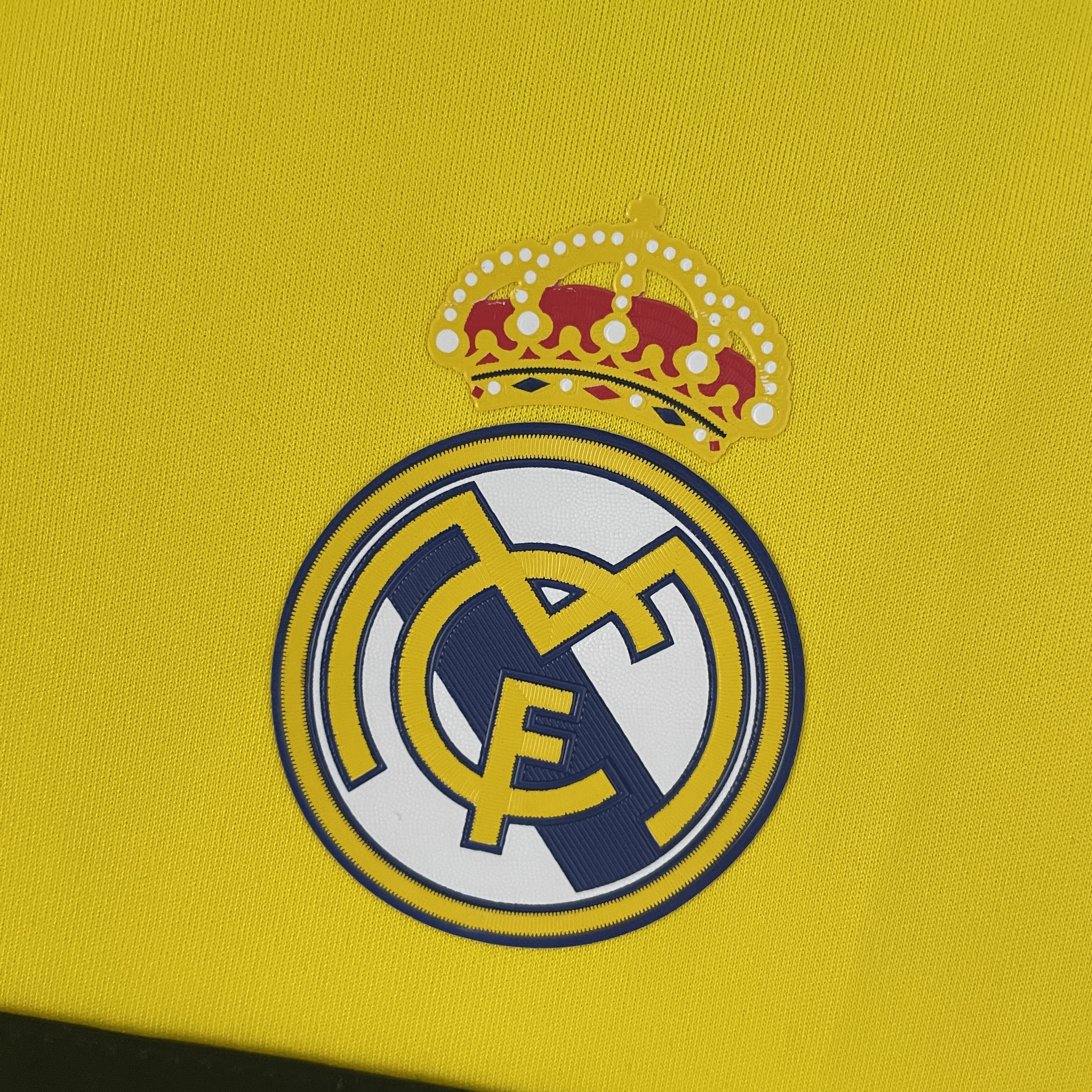 11-12 Real Madrid Yellow Goal Keeper Retro Jersey/11-12 皇马守门员