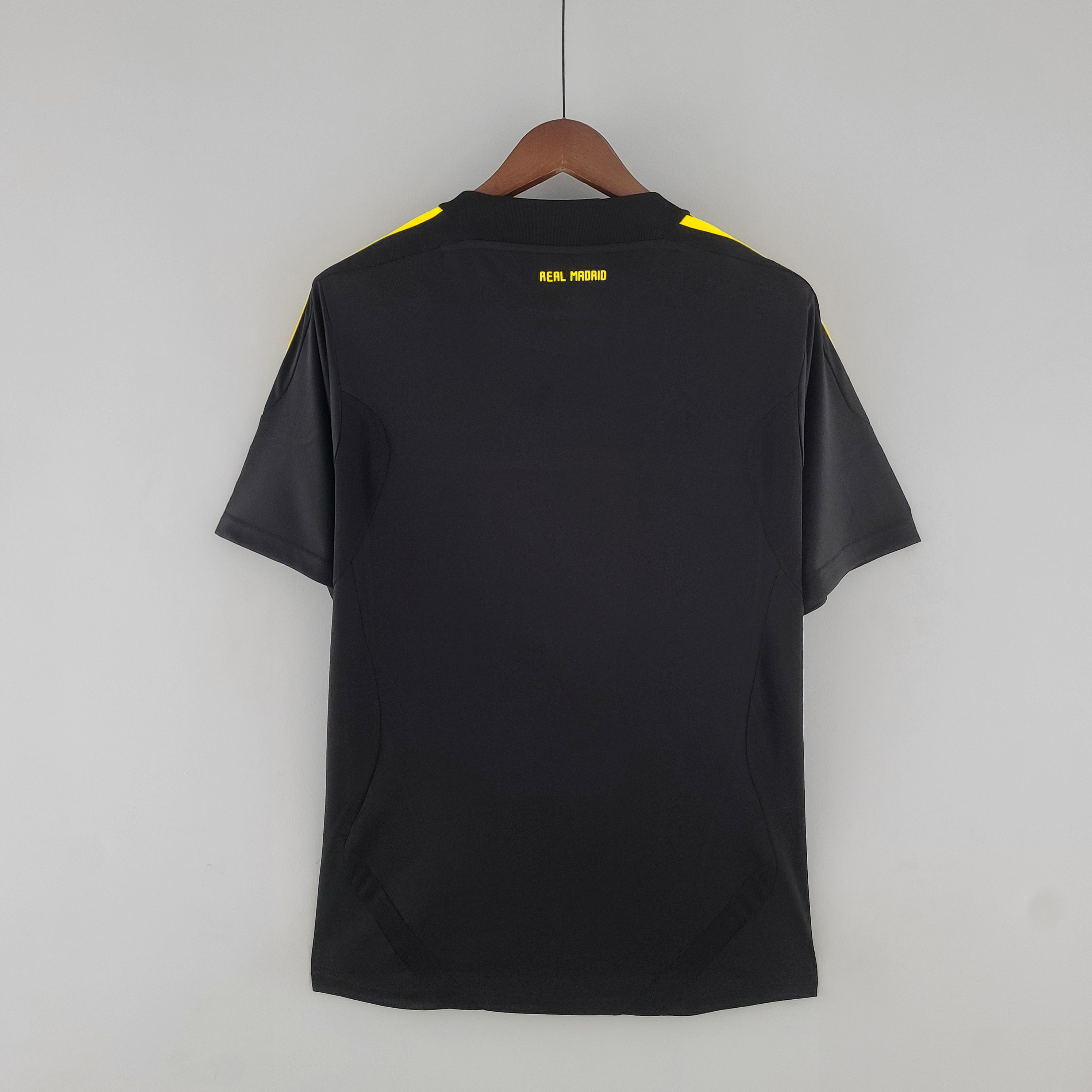 11-12 Real Madrid Black Goal Keeper Retro Jersey/11-12 皇马守门员黑色