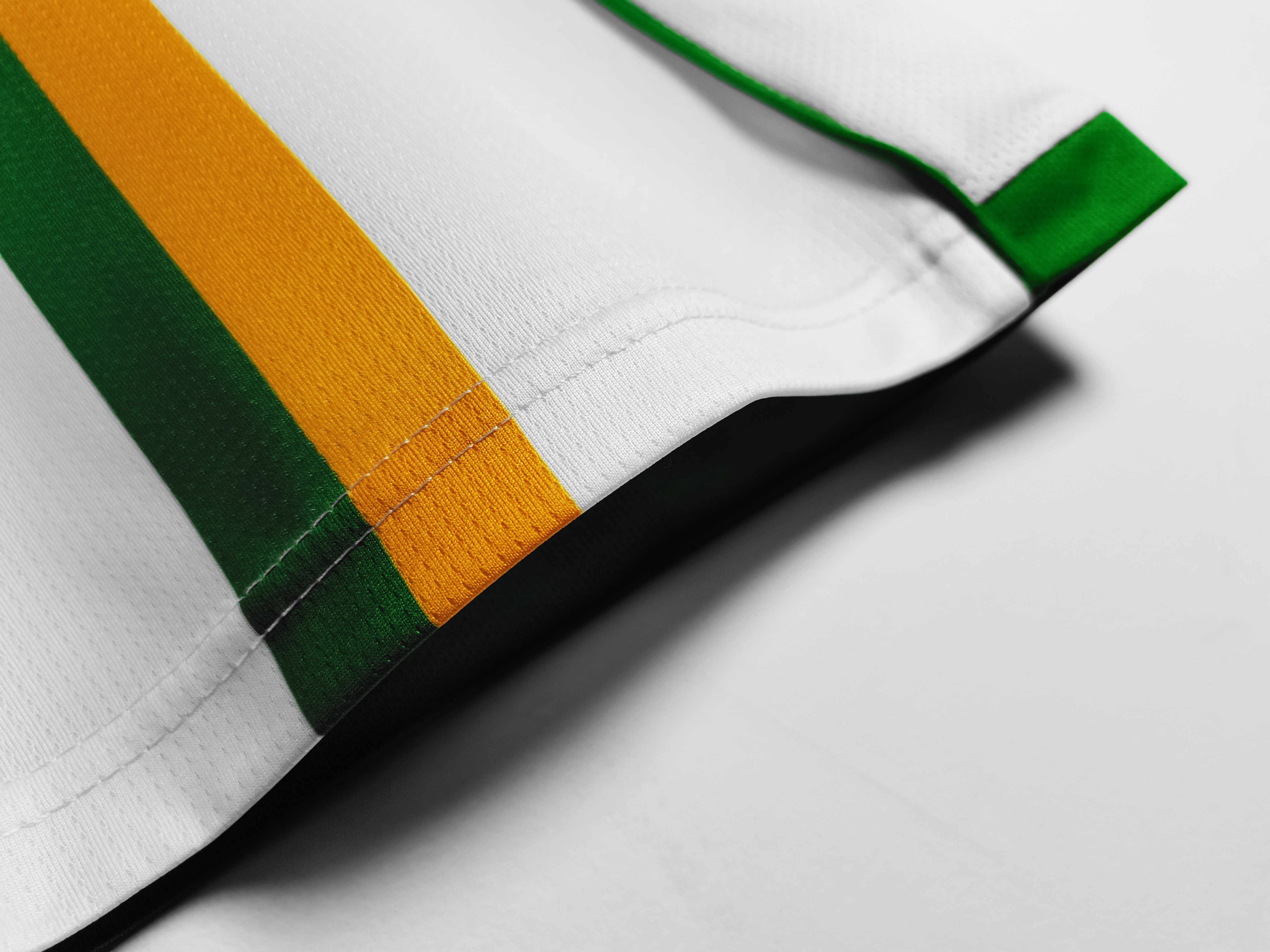 06-07 Celtic Third White Retro Jersey/06-07 凯尔特人第二客场