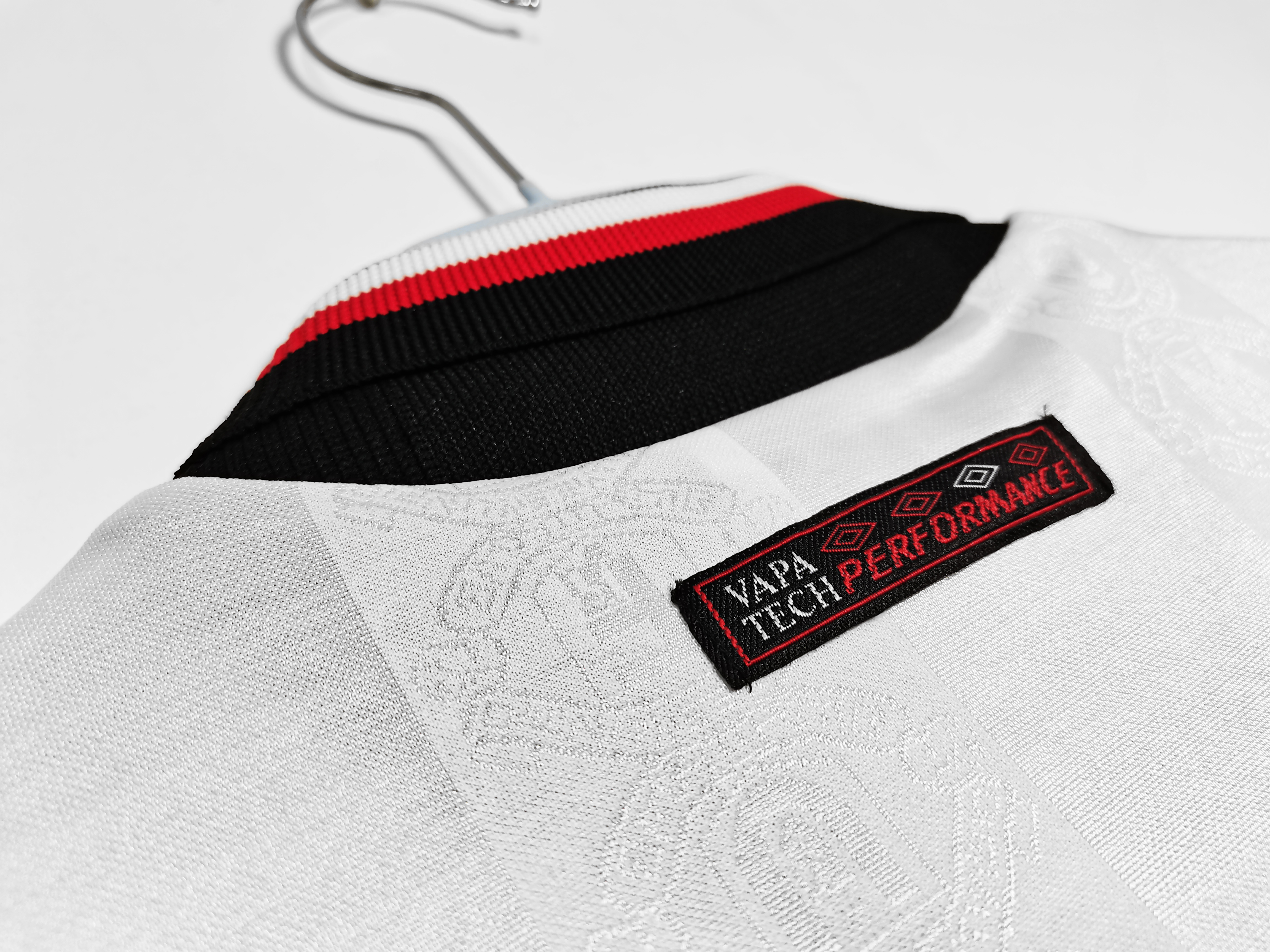 97-98 Manchester United White Long Sleeve Retro Jersey/97-98 曼联长袖