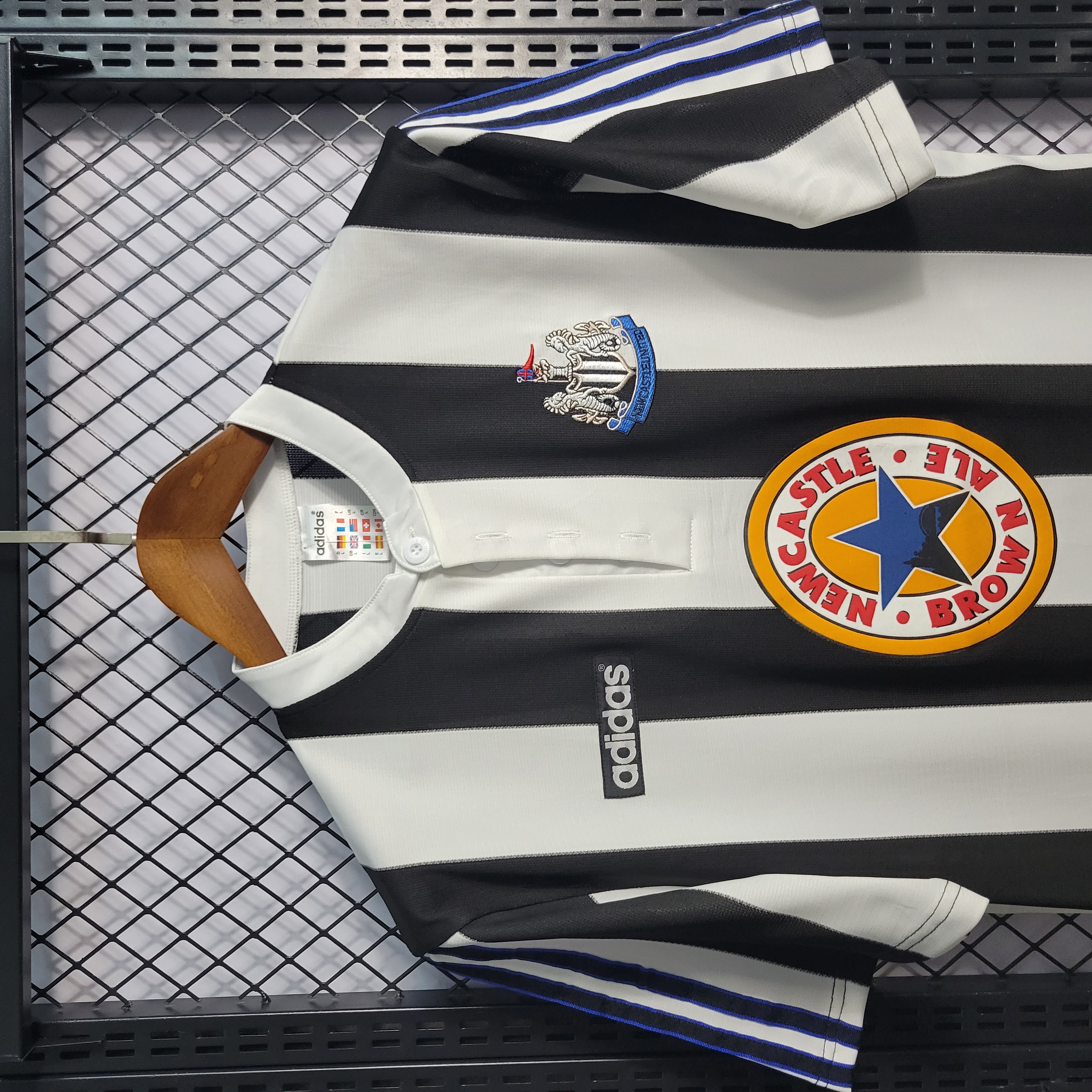 95-97 Newcastle United Home Retro Jersey/95-97 纽卡斯尔联主场