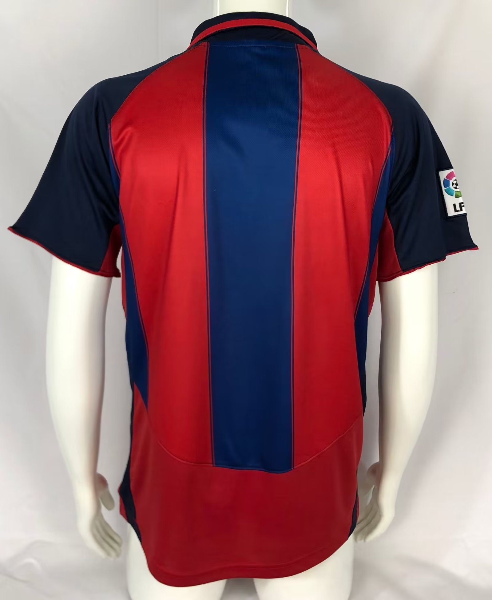 03-04 Barcelona Home Retro Jersey/03-04 巴萨主场