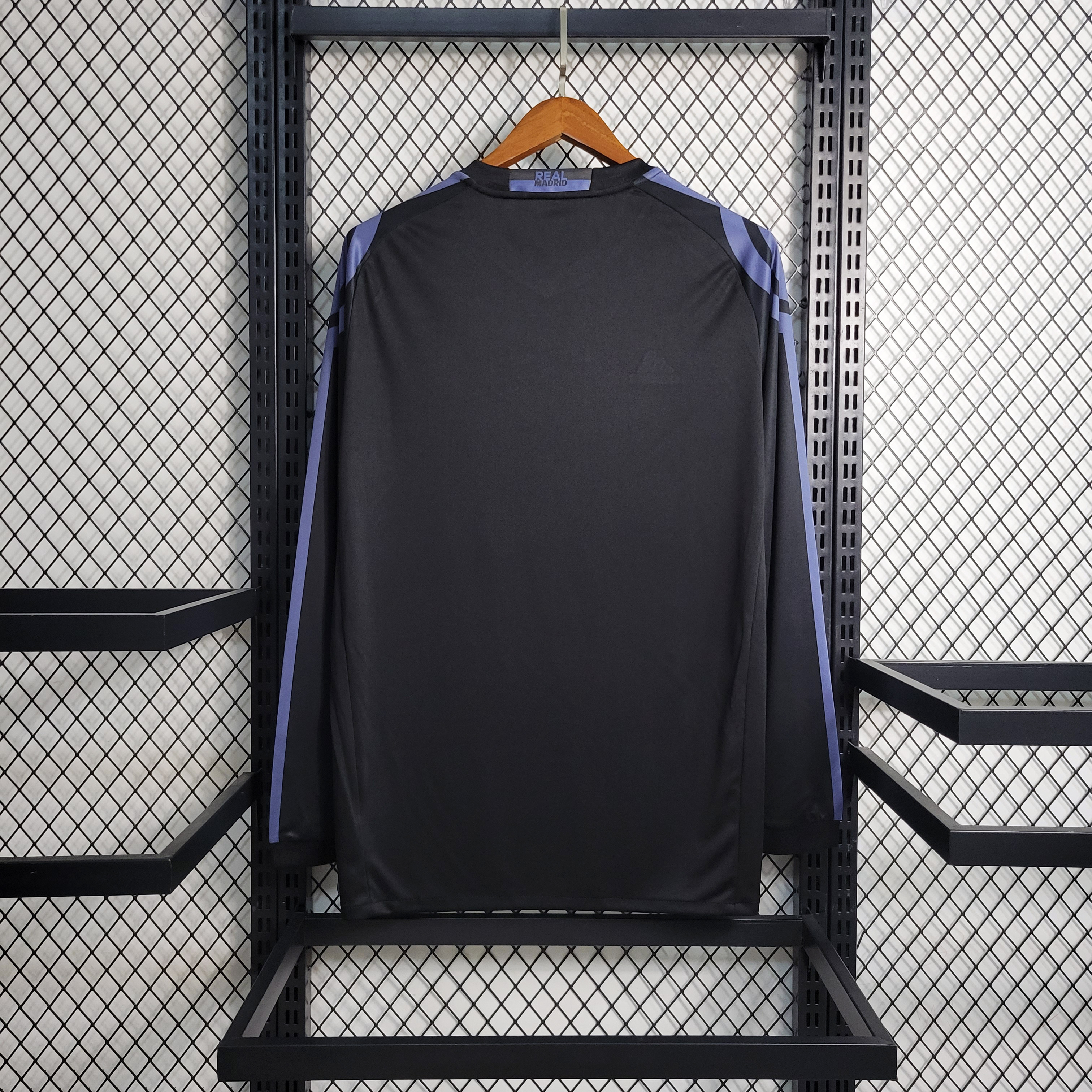 16-17 Real Madrid Third Long Sleeve Retro Jersey/16-17 皇马第二客场长袖