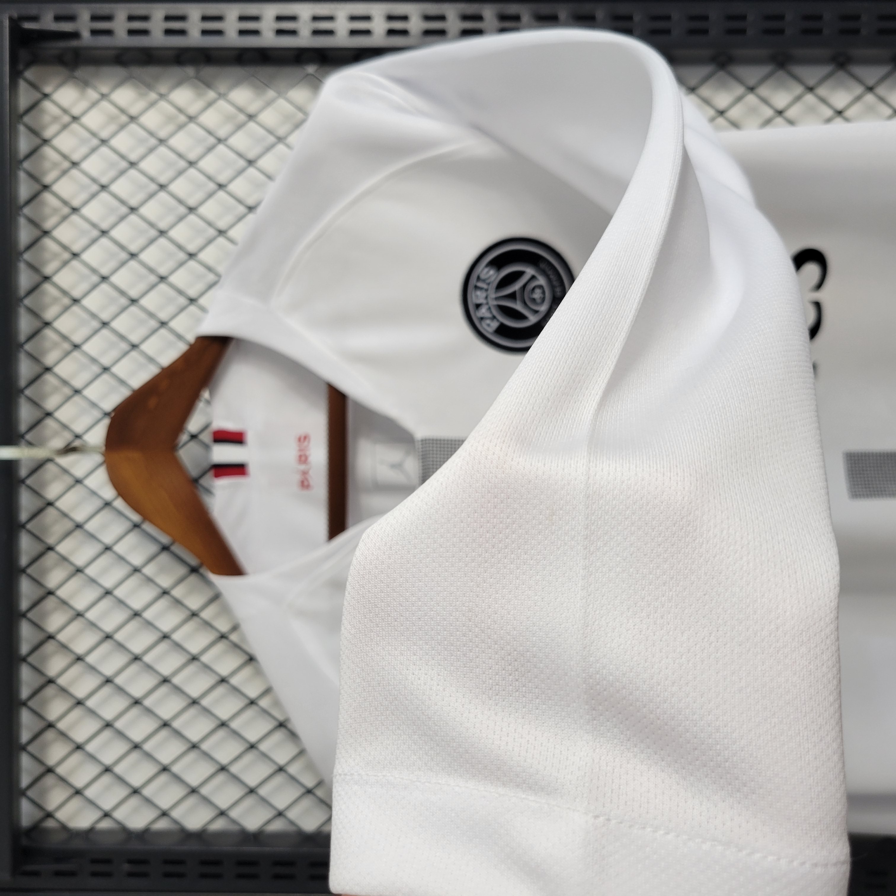 18-19 PSG White Retro Long Sleeve Jersey/18-19 PSG白色长袖