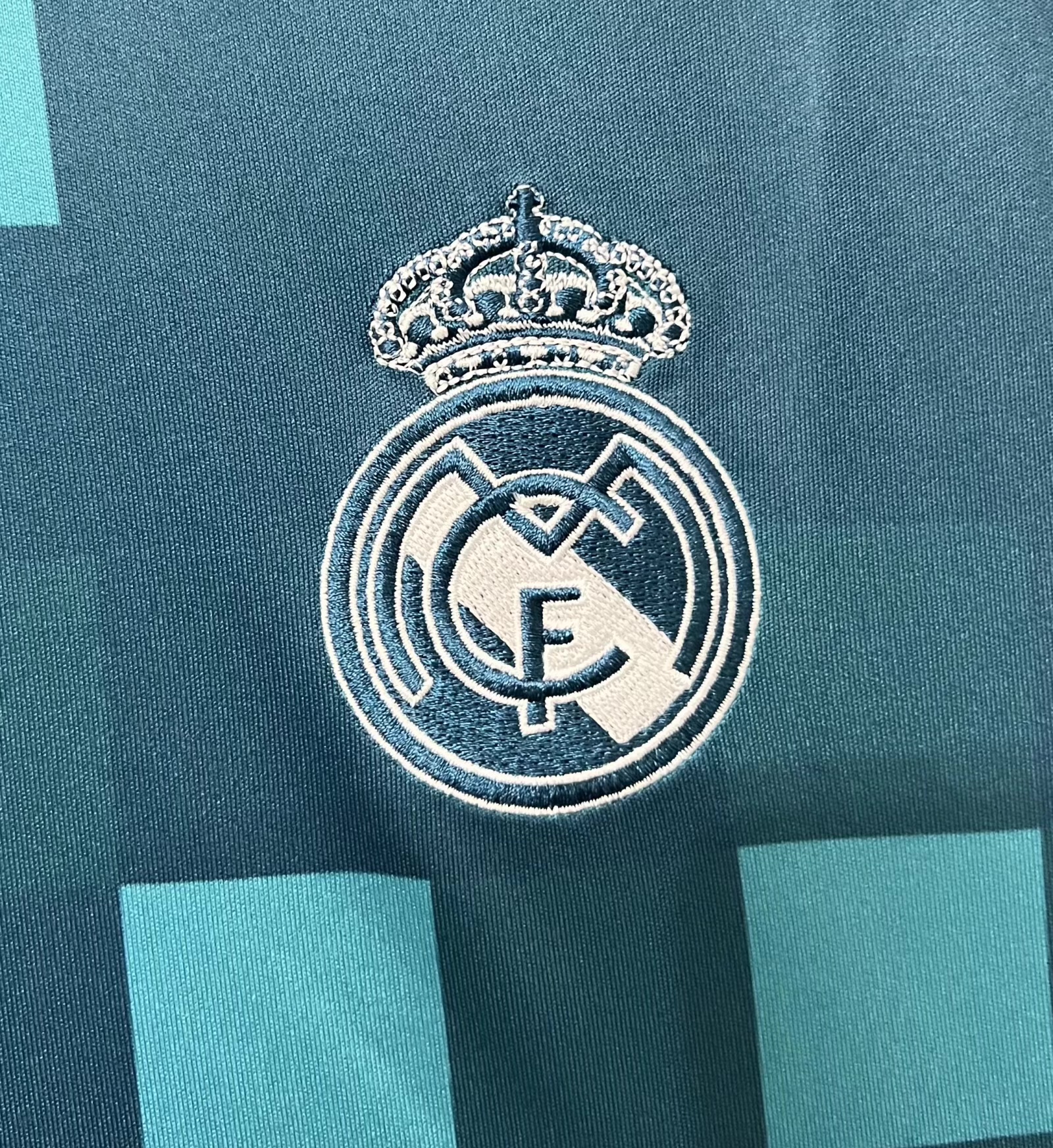 17-18 Real Madrid Third Long Sleeve Retro Jersey/17-18 皇马第二客场长袖