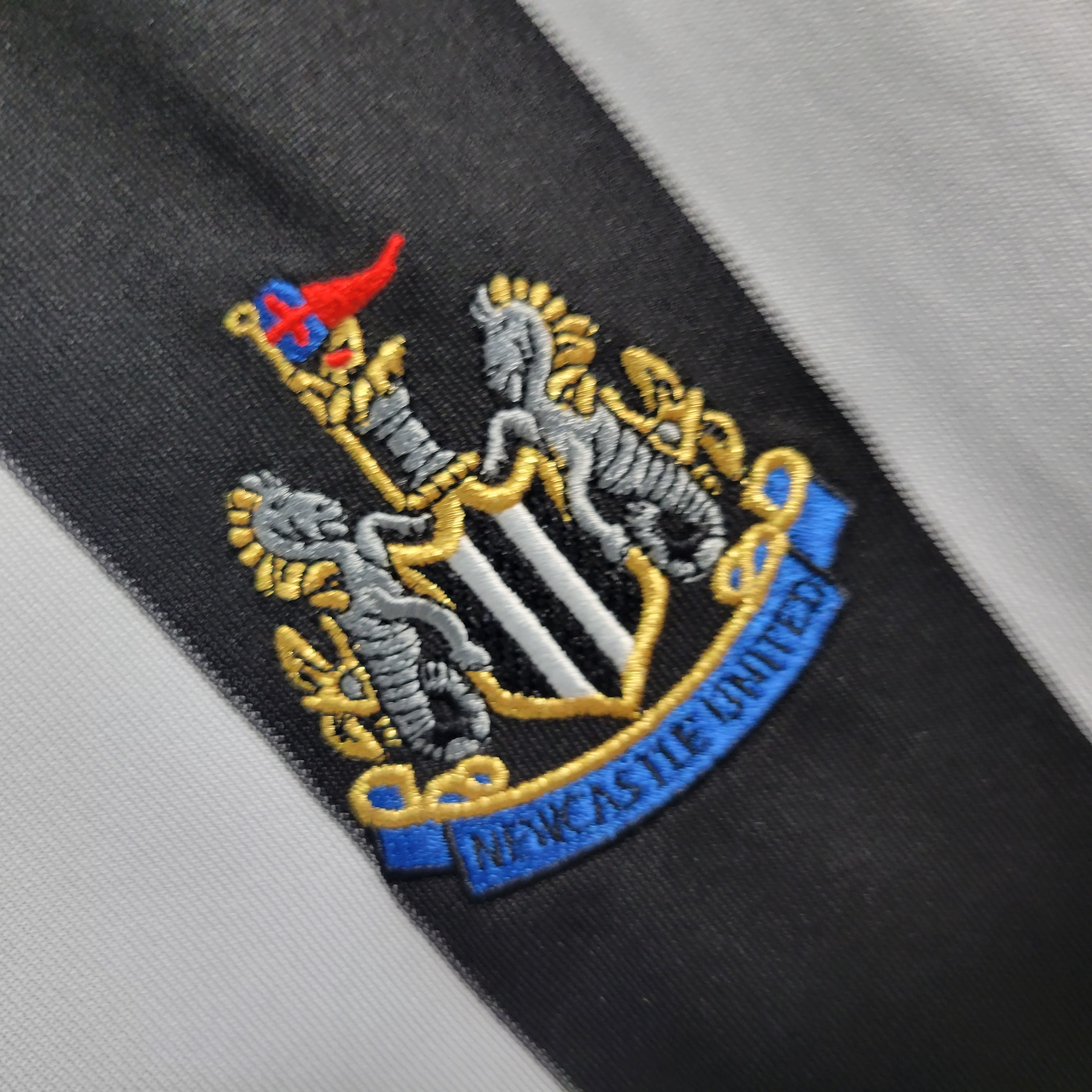 04-06 Newcastle United Home Retro Jersey/04-06 纽卡斯尔联主场