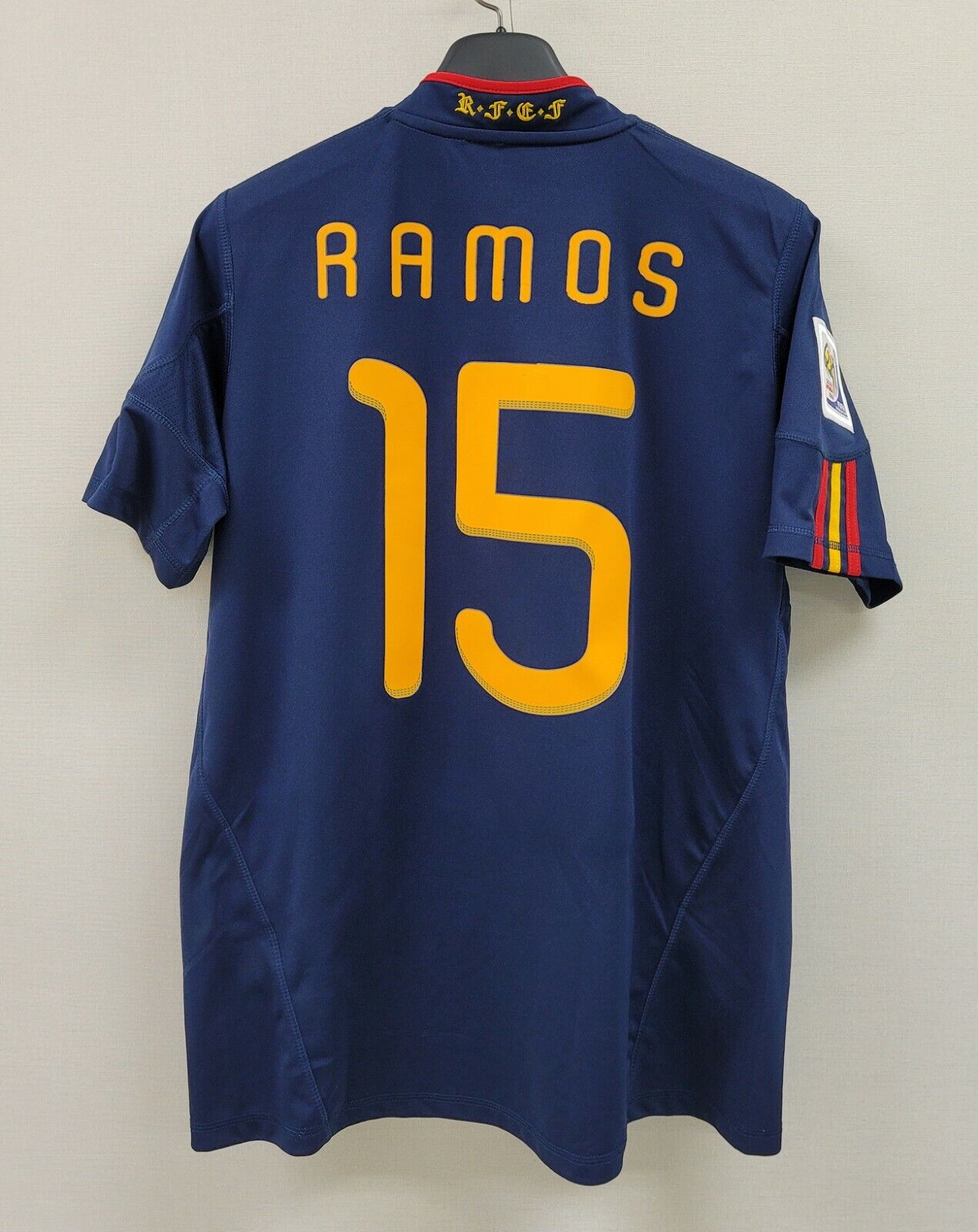 2010 Spain Away Long Sleeve Retro Jersey/2010 西班牙客场长袖