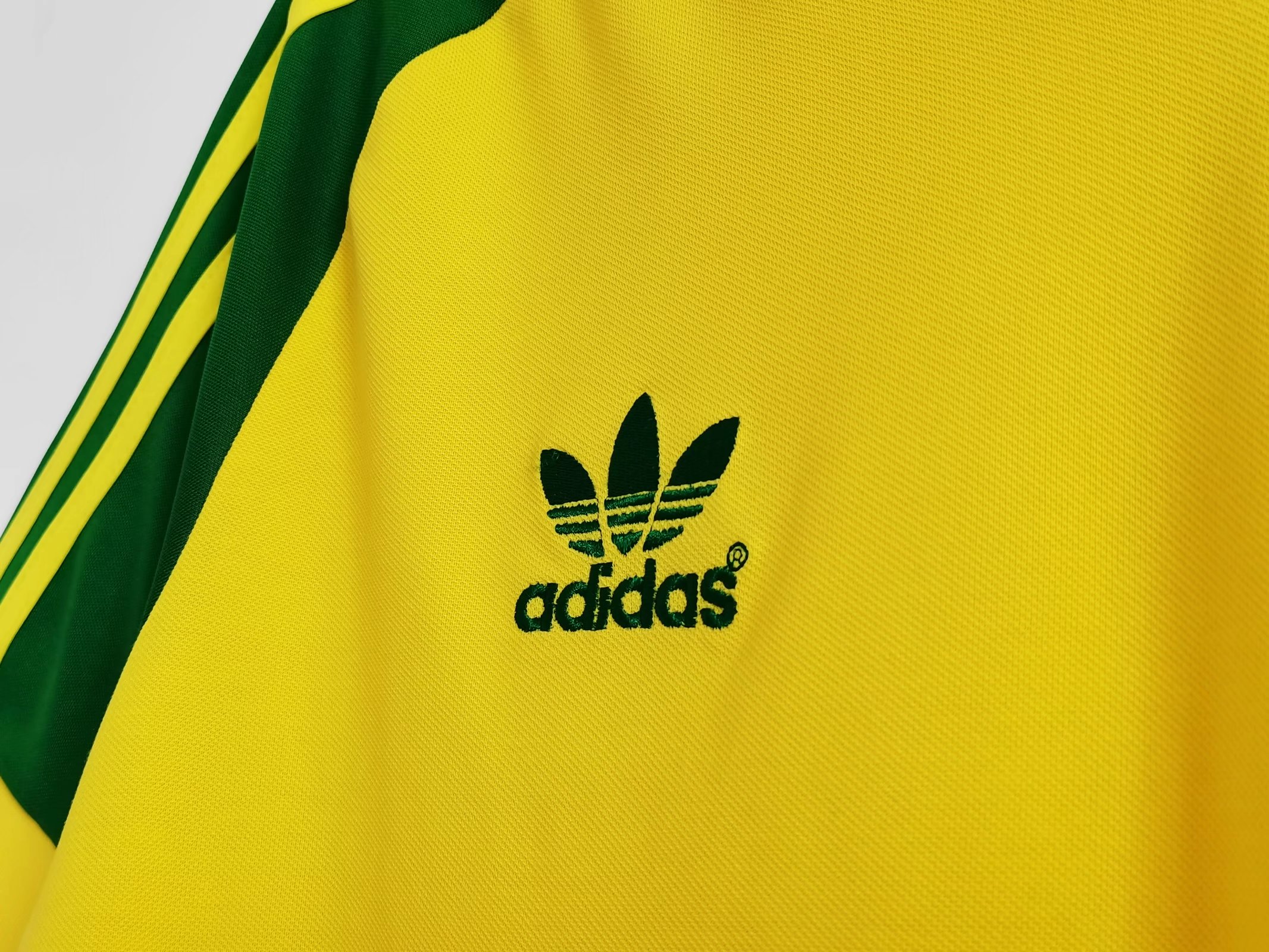1982 Wales Away Retro Jersey/1982 威尔士客场