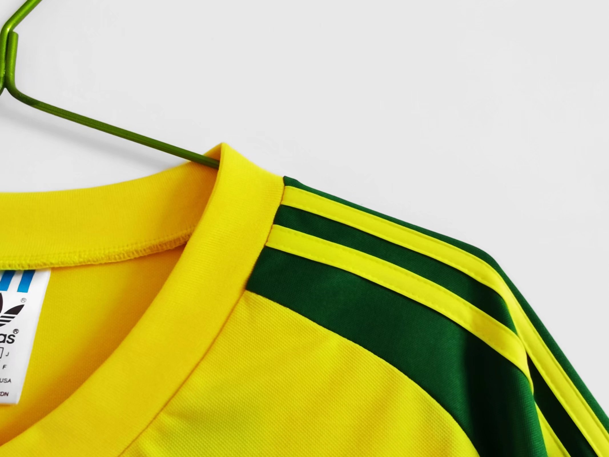 1982 Wales Away Retro Jersey/1982 威尔士客场