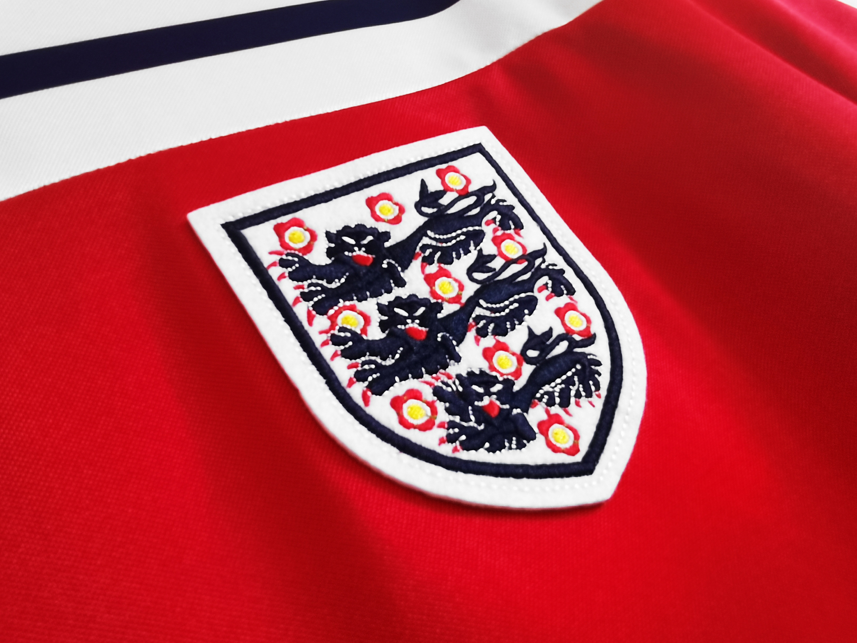 1982 England Away Retro Jersey/1982 英格兰客场