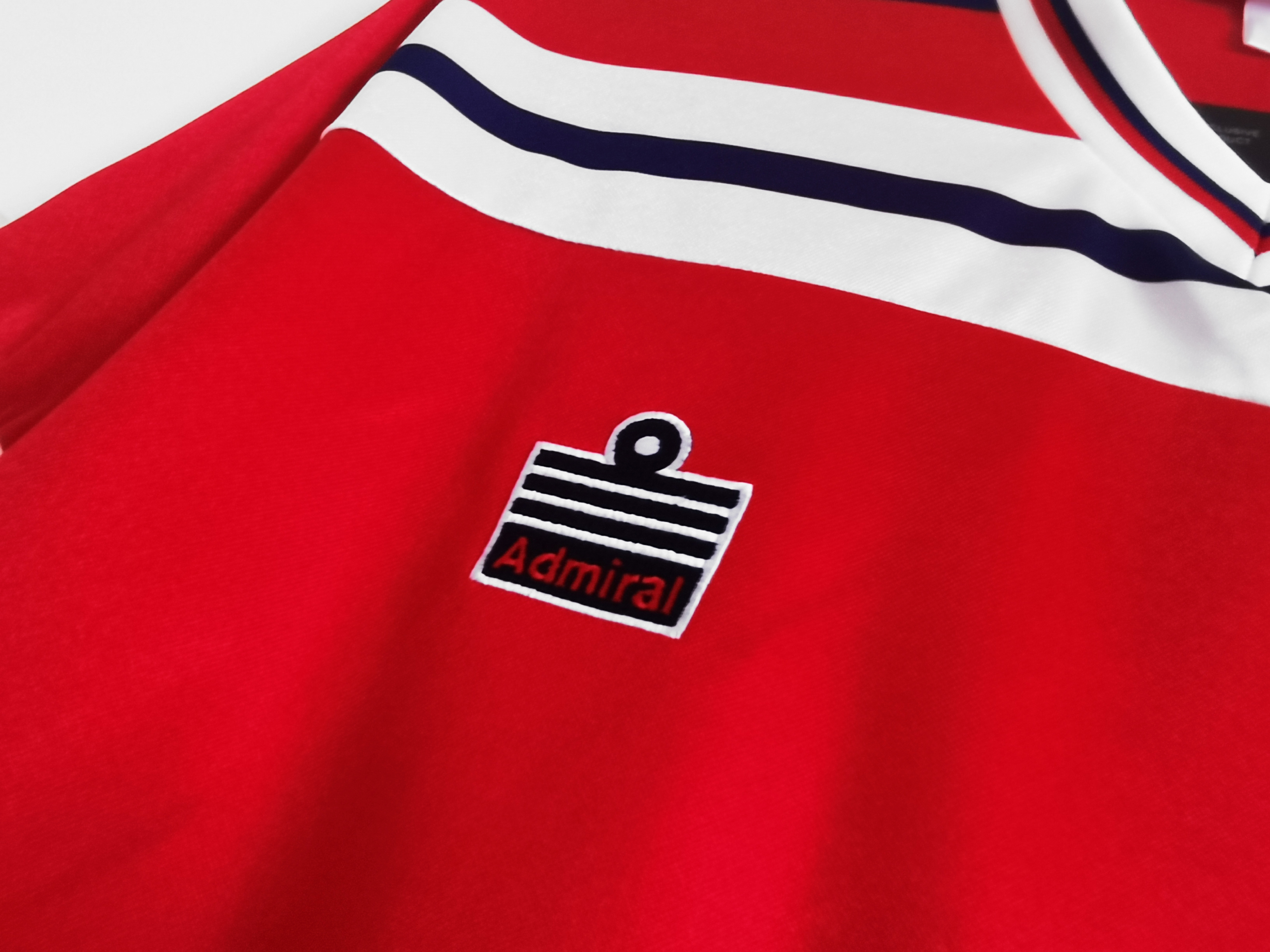 1982 England Away Retro Jersey/1982 英格兰客场