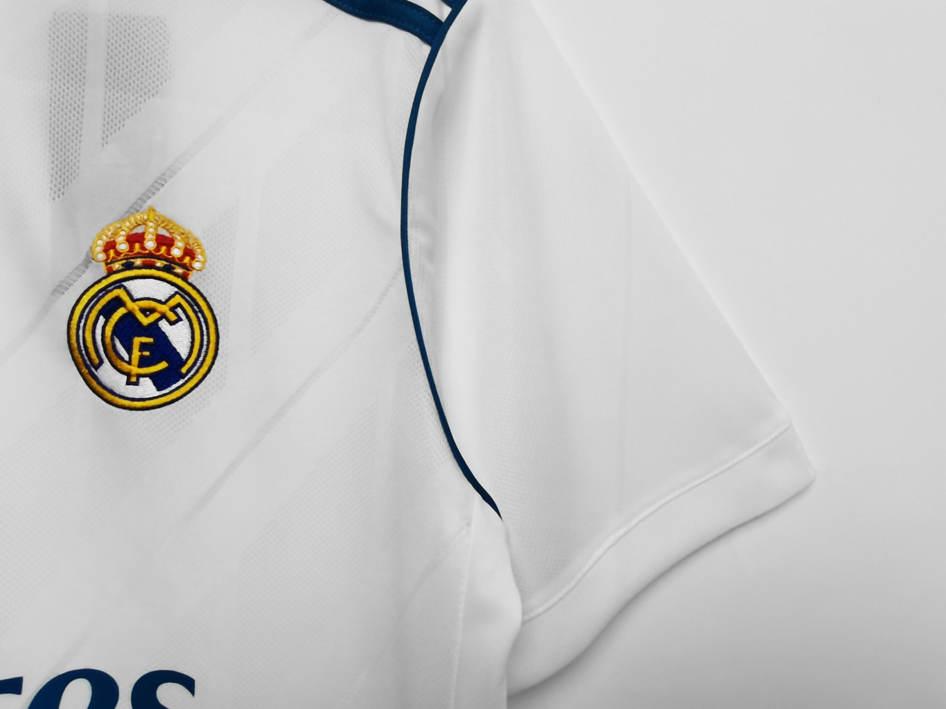 17-18 Real Madrid Home Retro Jersey/17-18 皇马主场