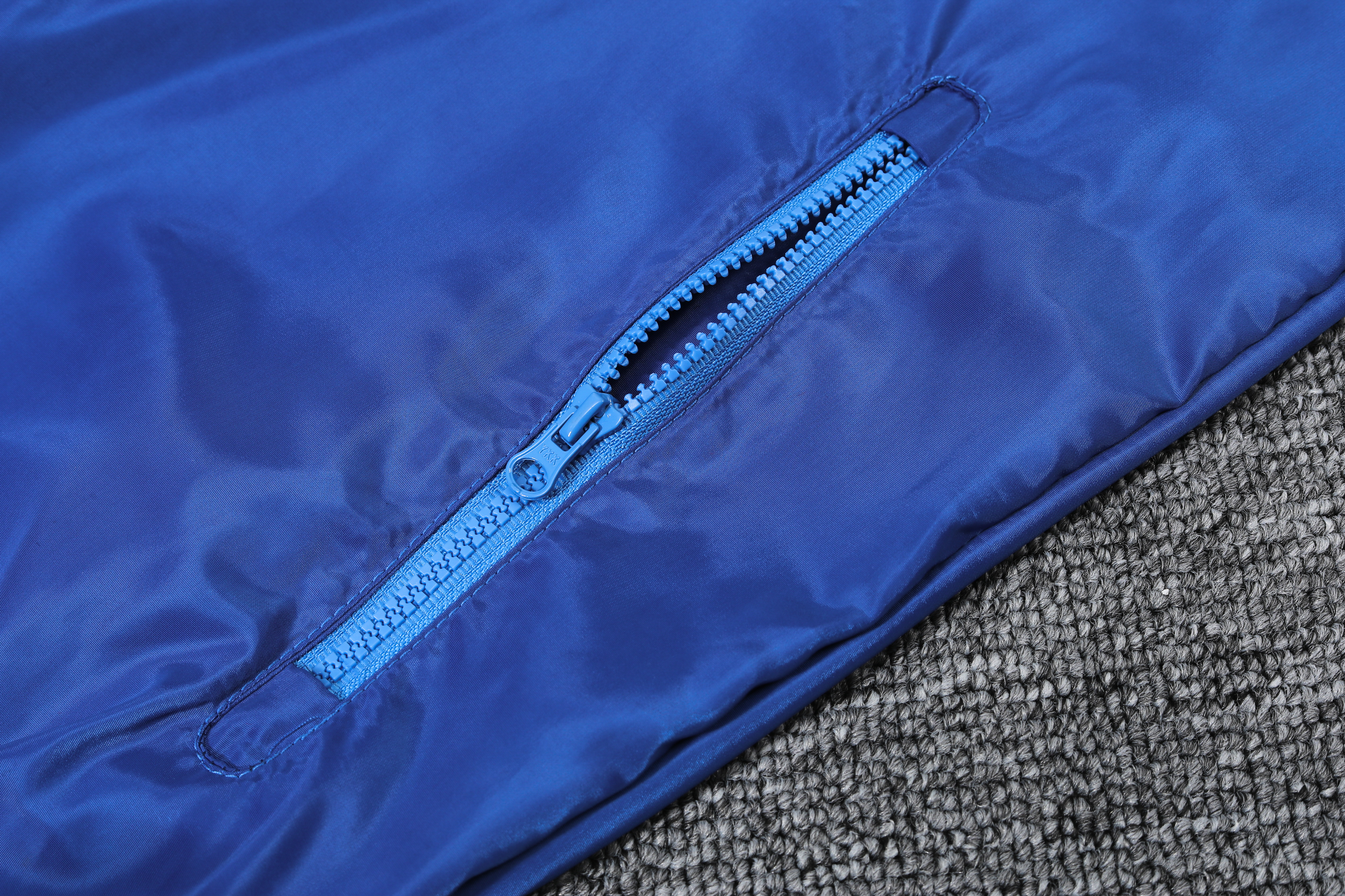 2023 Yokohama F. Marinos Player Hooded Windbreaker S-XXL/2023横滨水手球员版防风衣
