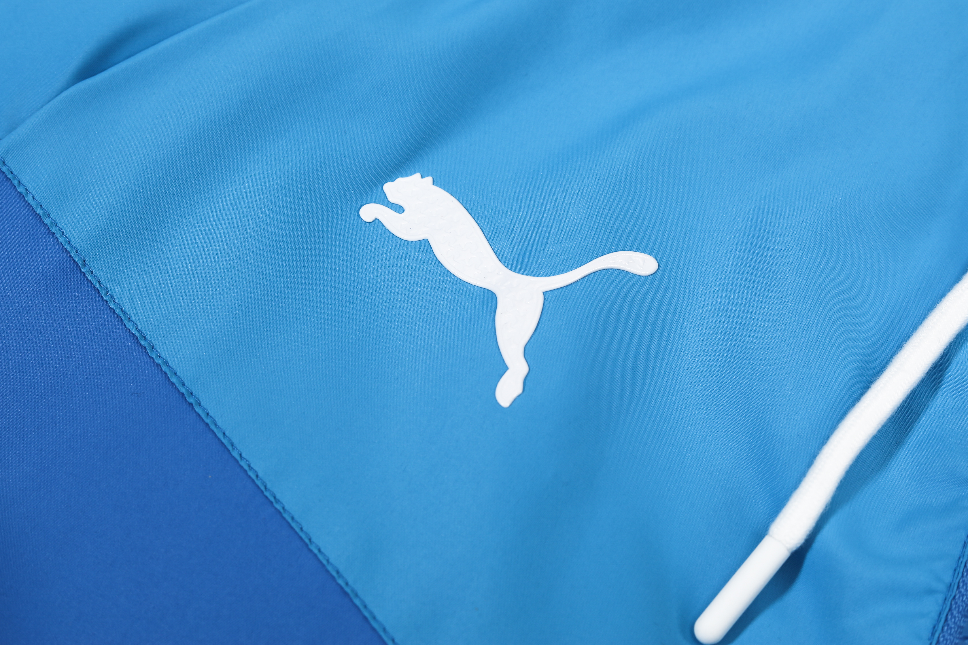 2023 Kawasaki Frontale Player Hooded Windbreaker S-XXL/2023川崎前锋球员版防风衣