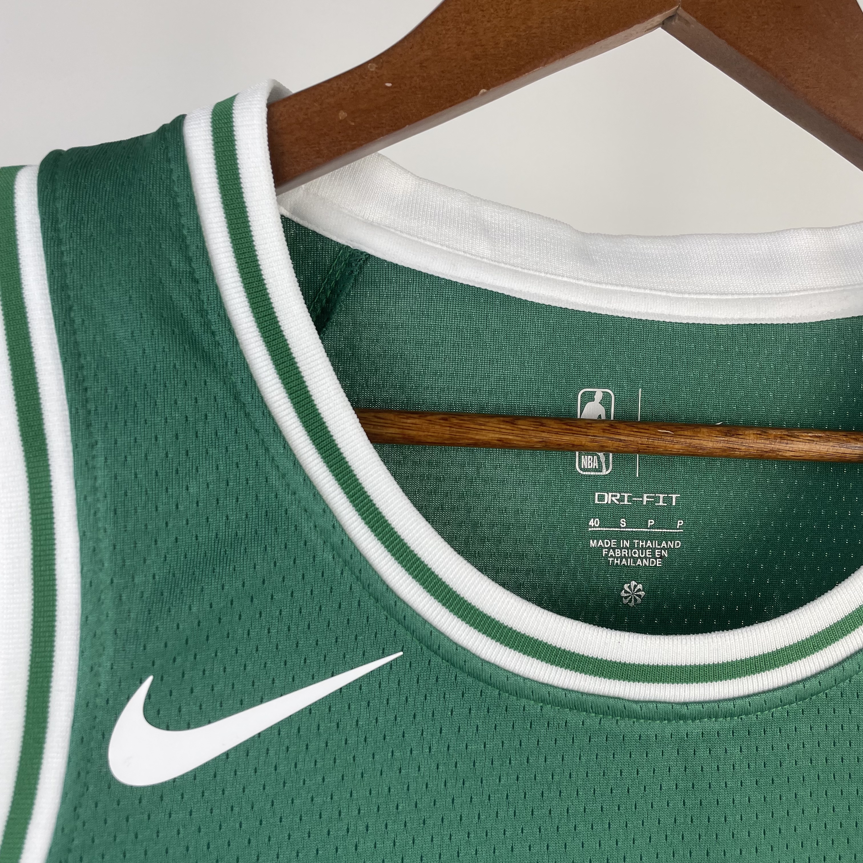 2023 Boston Celtics Away 4# HOLIDAY NBA Jersey/23赛季凯尔特人客场绿色4号霍乐迪