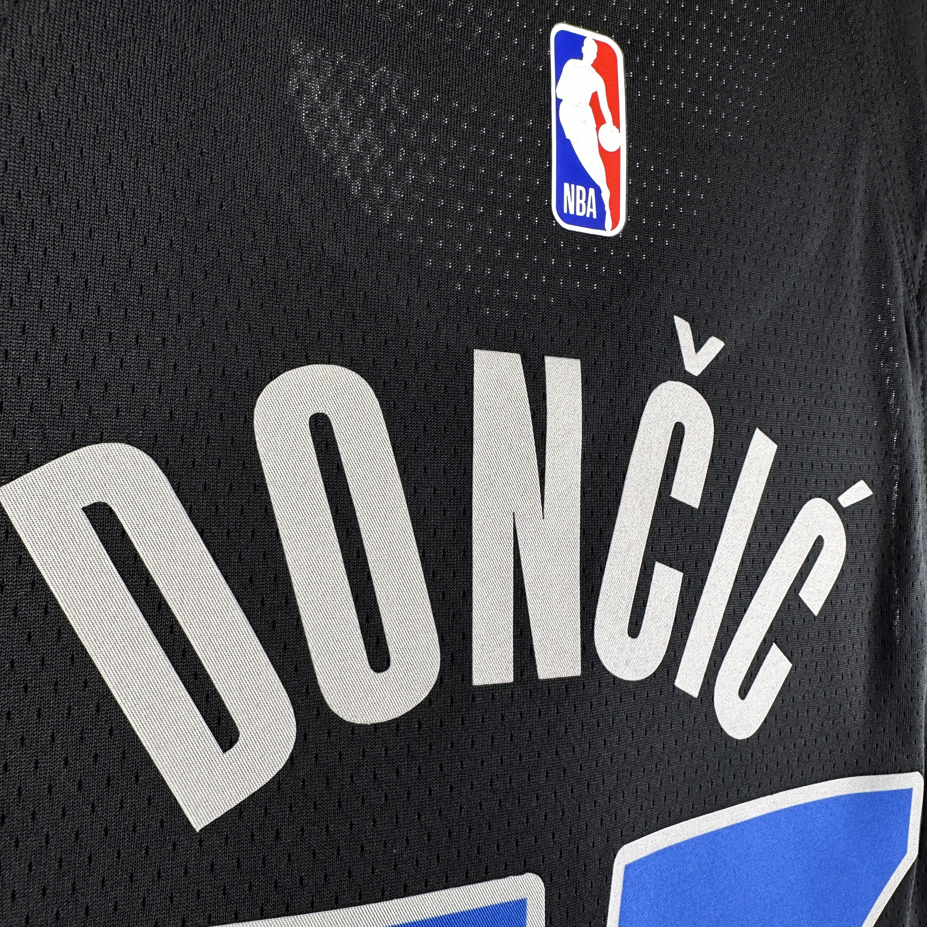 23-24 Dallas Mavericks City Edition Luka Dončić #77 NBA Swingman Jersey/24赛季独行侠城市版77号东契奇