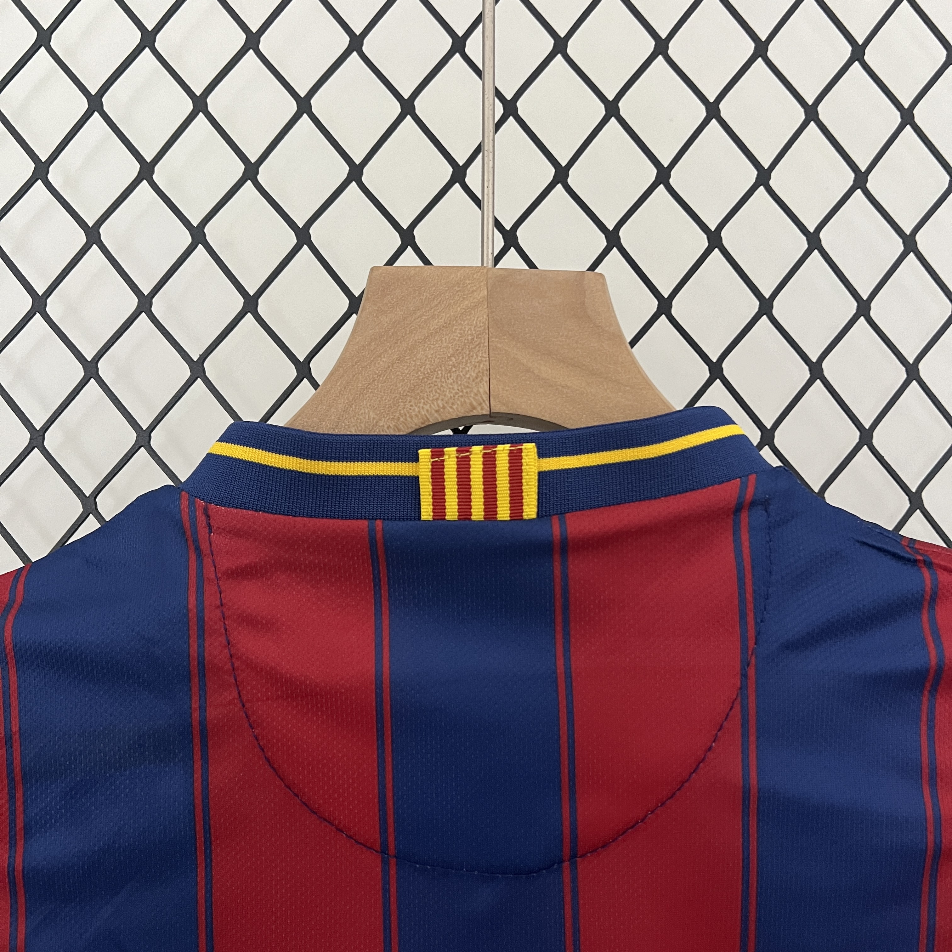 Retro 09-10 Barcelona Home Kids Kit/09-10巴萨主场童装