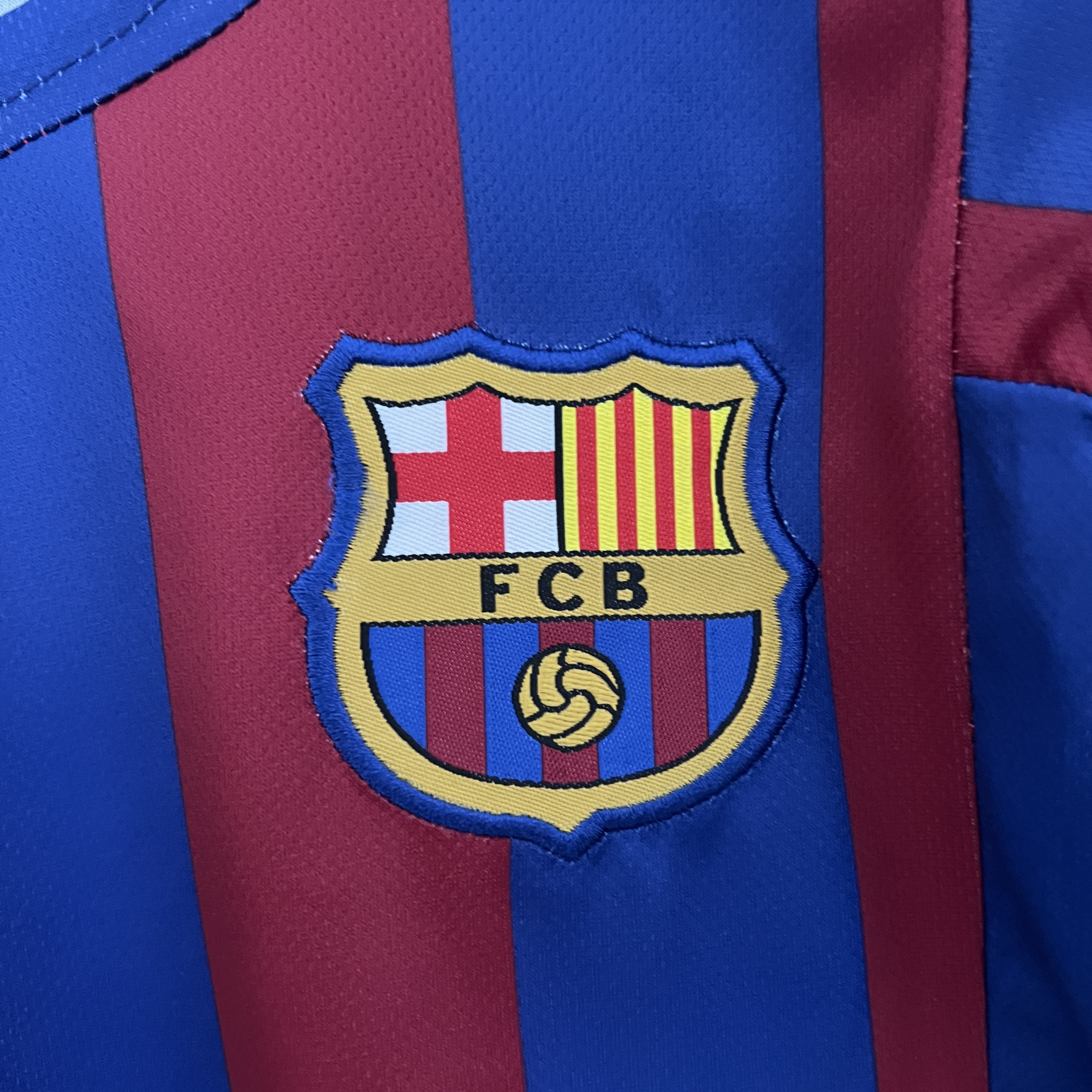 Retro 05-06 Barcelona Home Kids Kit/05-06巴萨主场童装