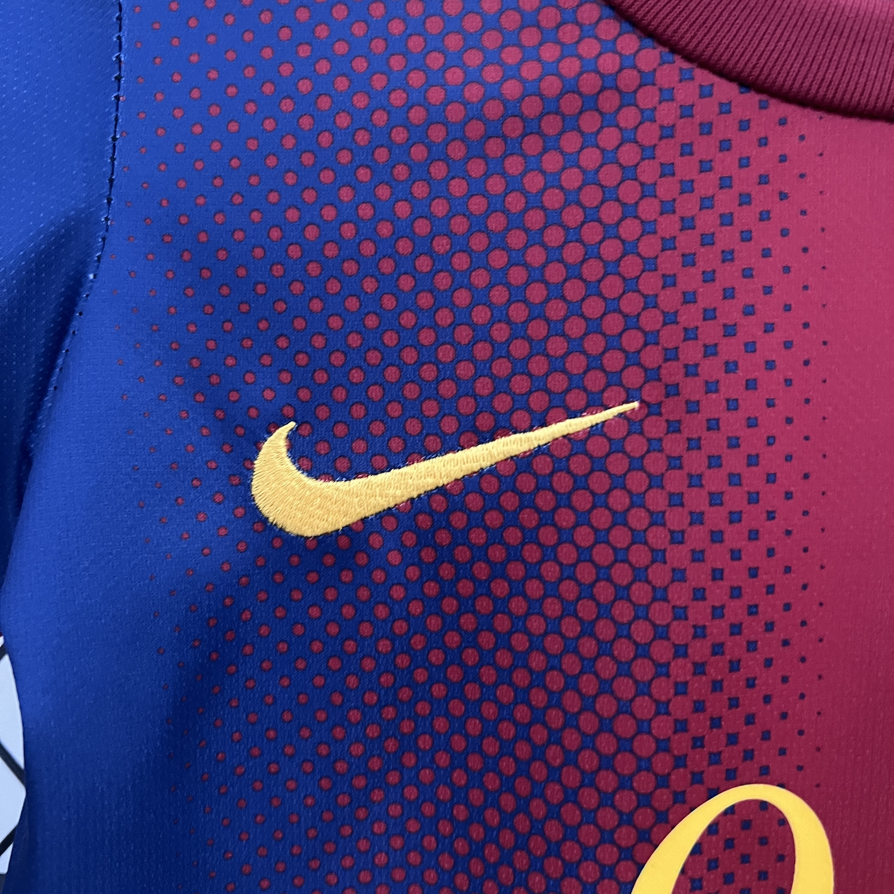 Retro 12-13 Barcelona Home Kids Kit/12-13巴萨主场童装