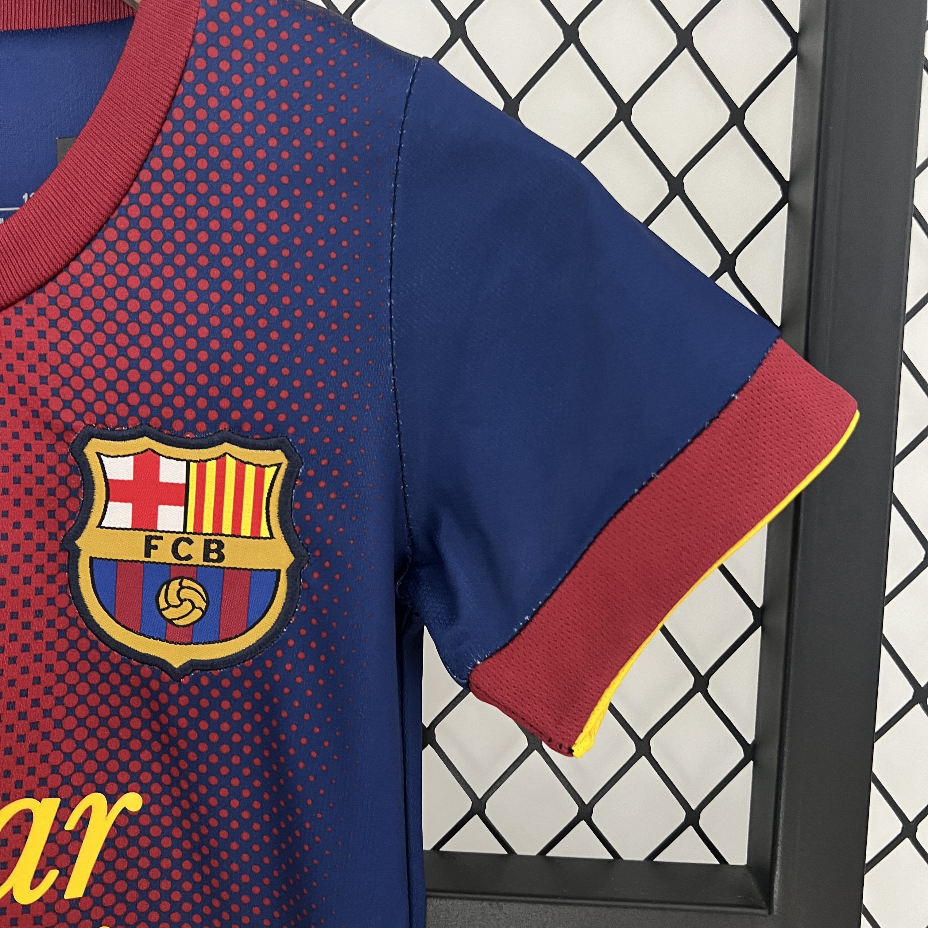 Retro 12-13 Barcelona Home Kids Kit/12-13巴萨主场童装