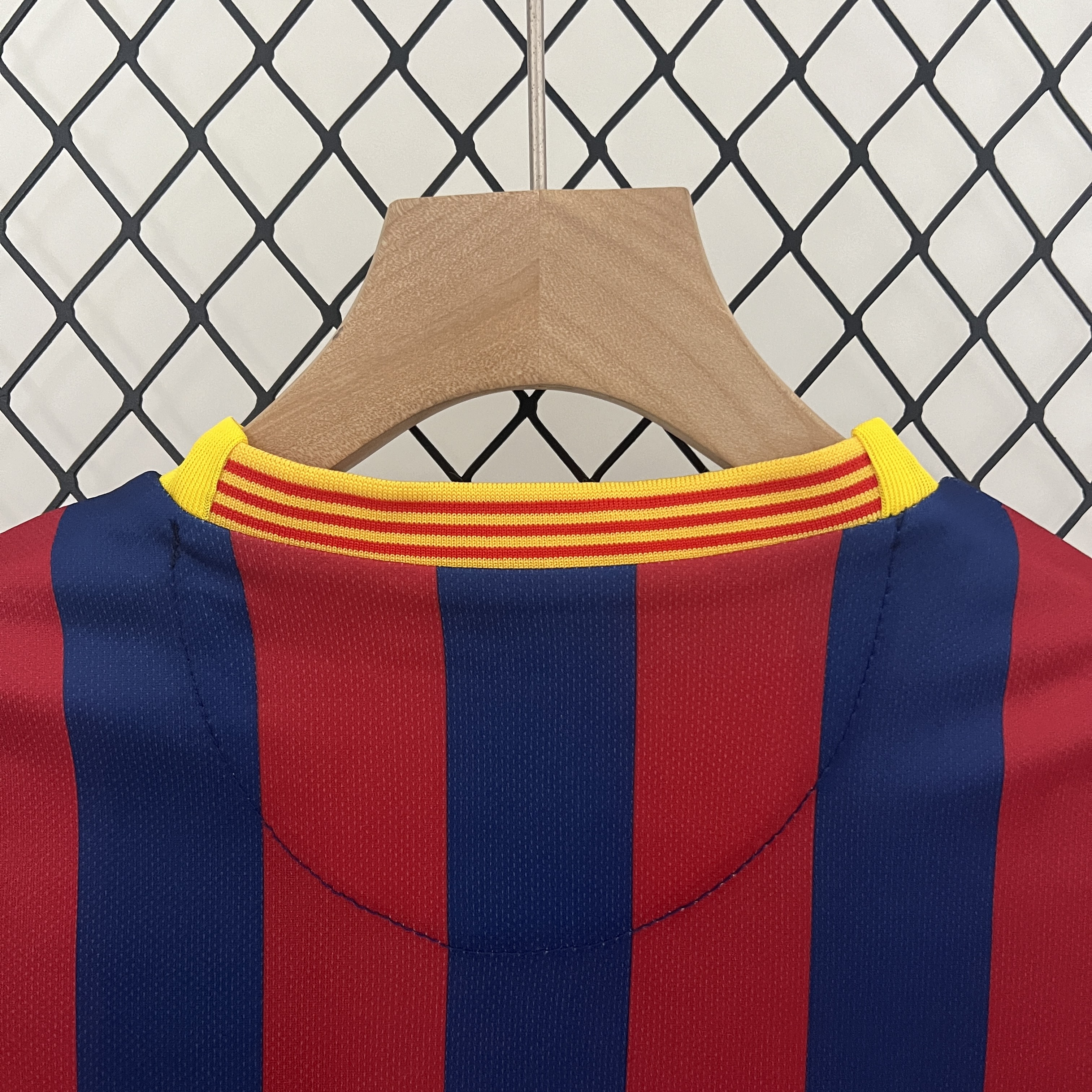 Retro 13-14 Barcelona Home Kids Kit/13-14巴萨主场童装