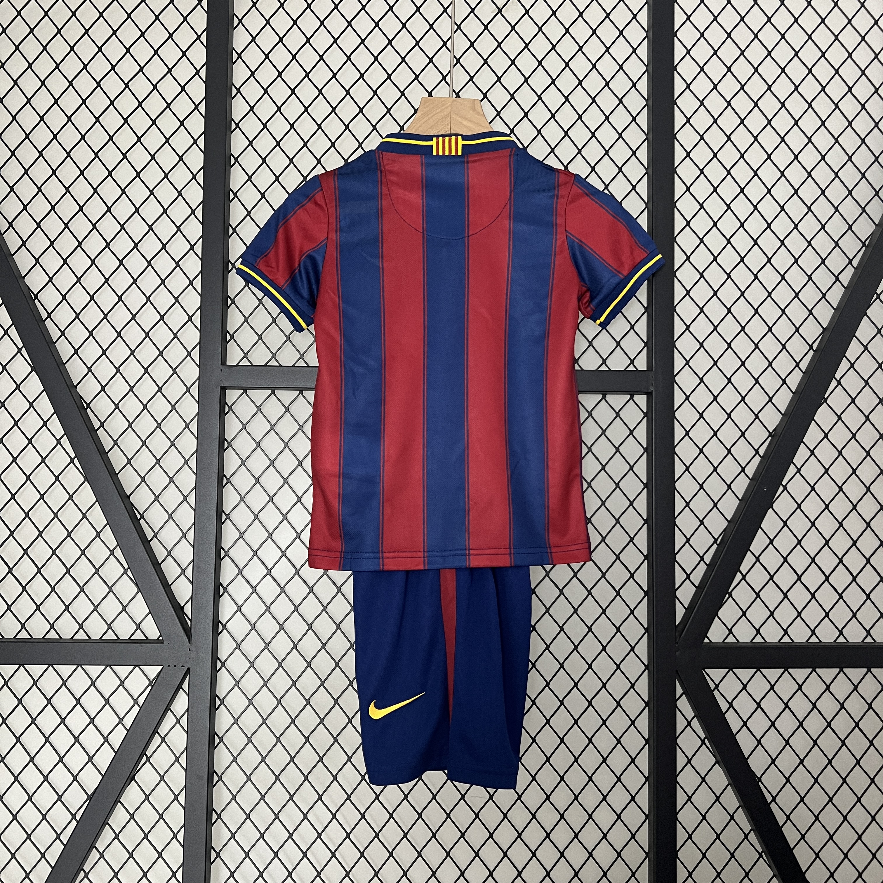 Retro 09-10 Barcelona Home Kids Kit/09-10巴萨主场童装