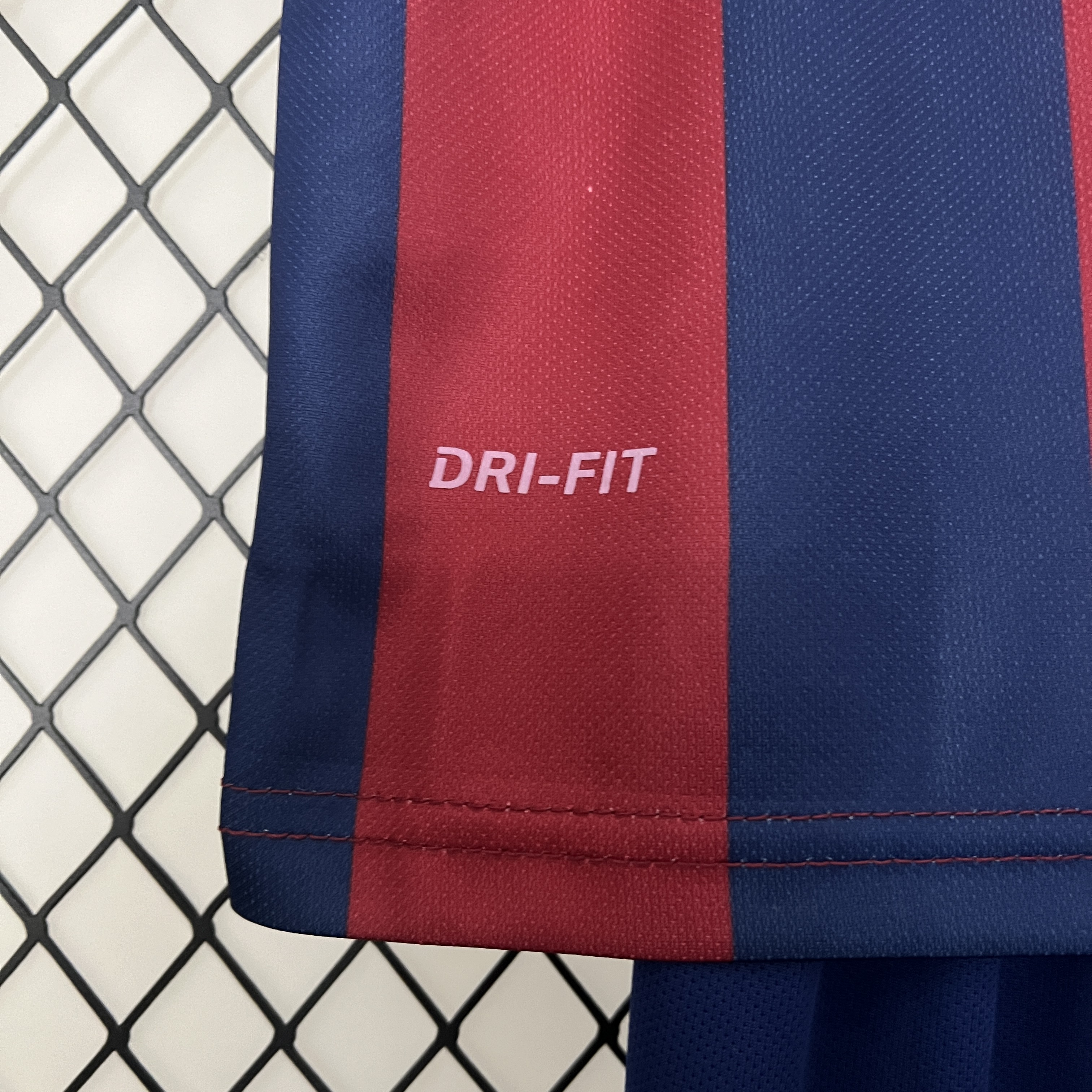 Retro 14-15 Barcelona Home Kids Kit/14-15巴萨主场童装