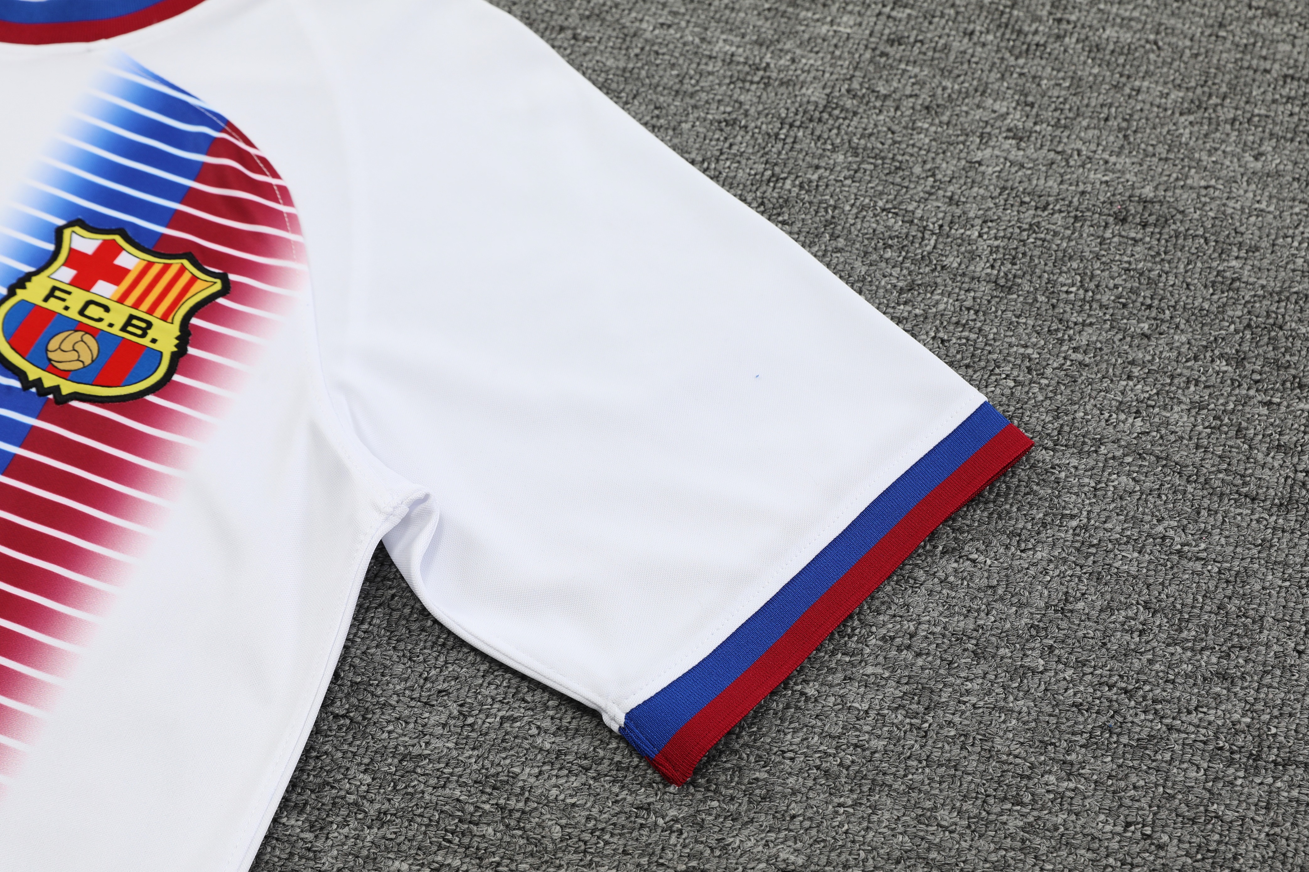 24-25 Barcelona Training Short Sleeve Training Suit/24-25巴萨短袖训练服