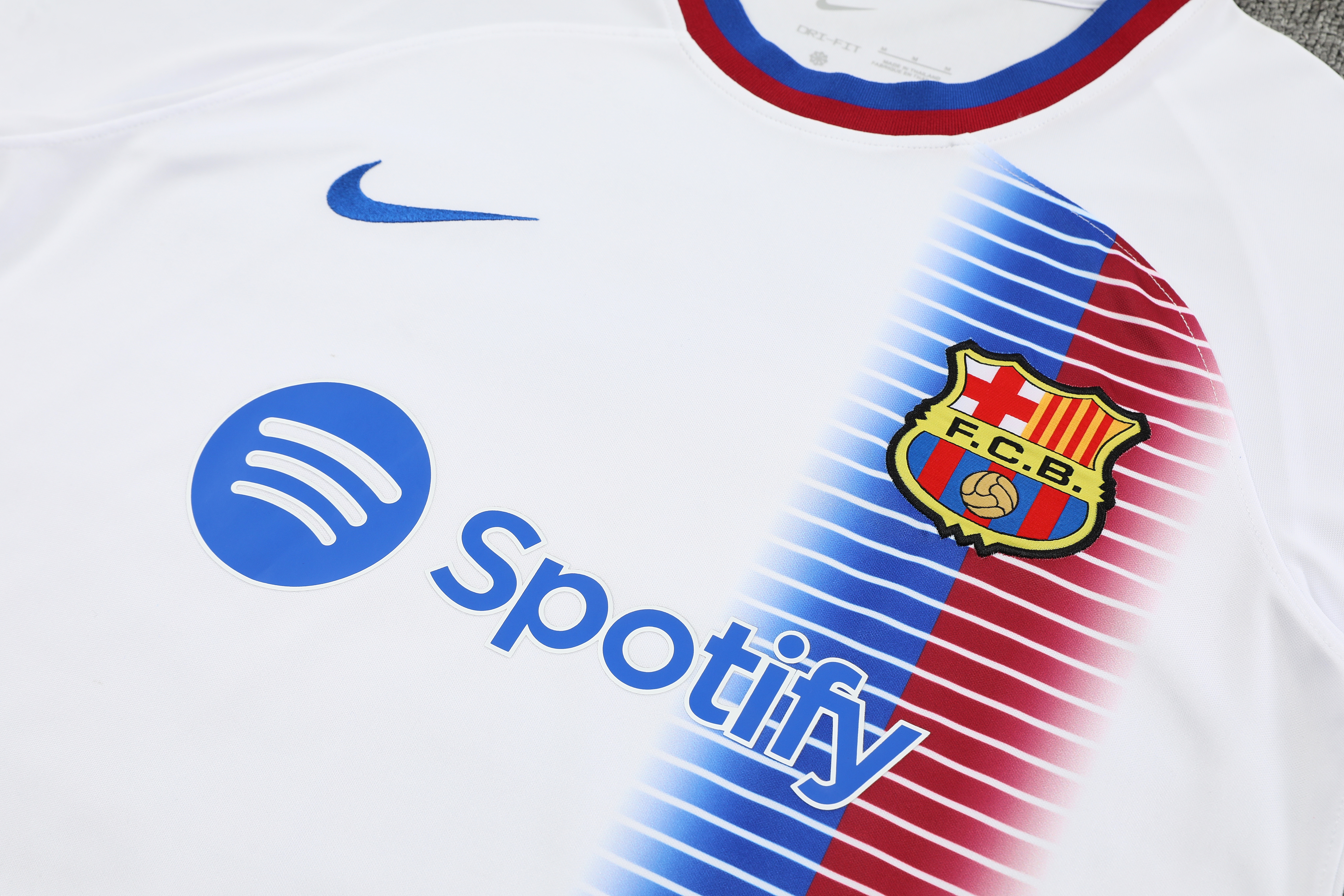 24-25 Barcelona Training Short Sleeve Training Suit/24-25巴萨短袖训练服