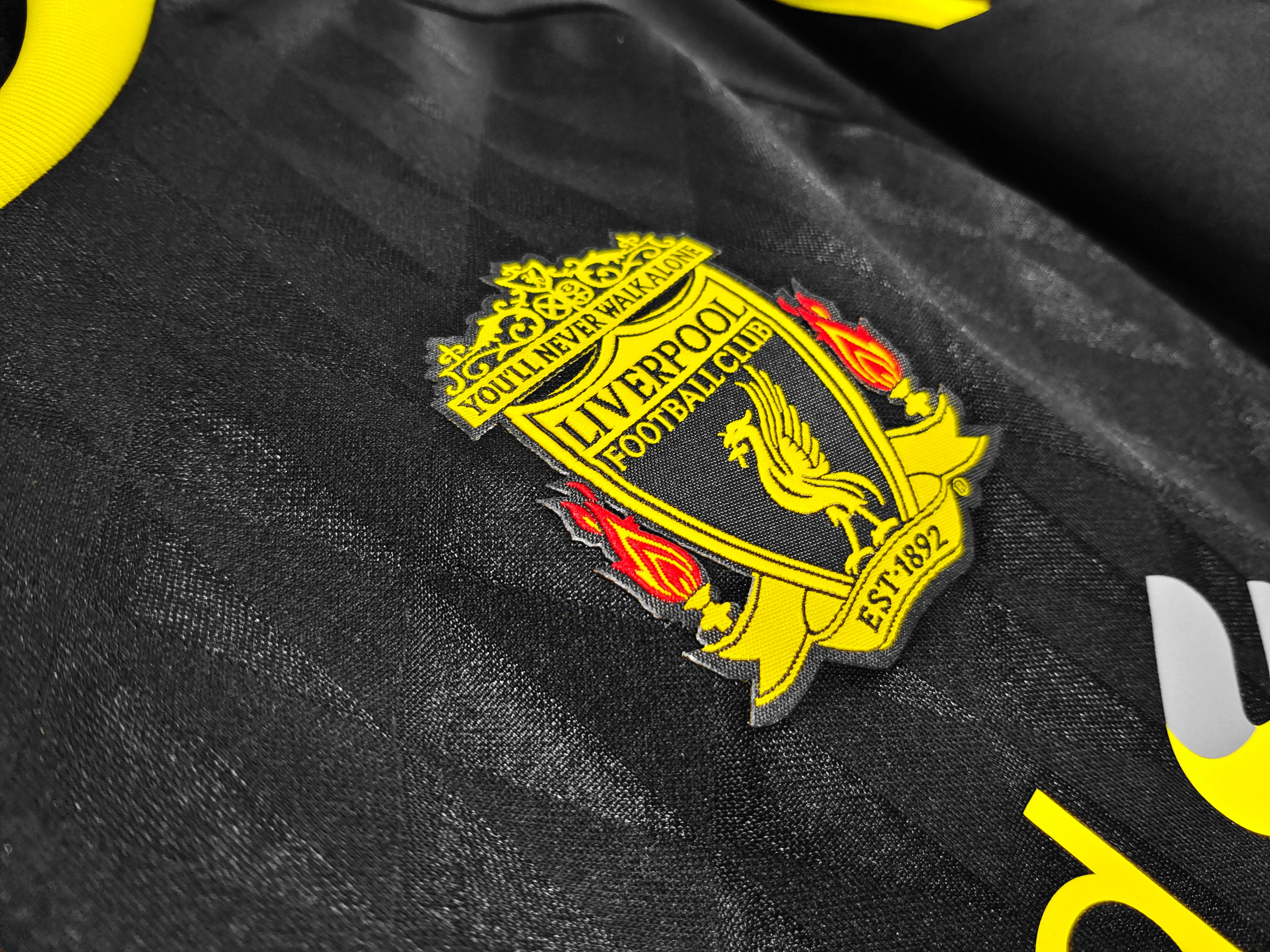 10-11 Liverpool Third Retro Jersey/ 10-11 利物浦第二客场