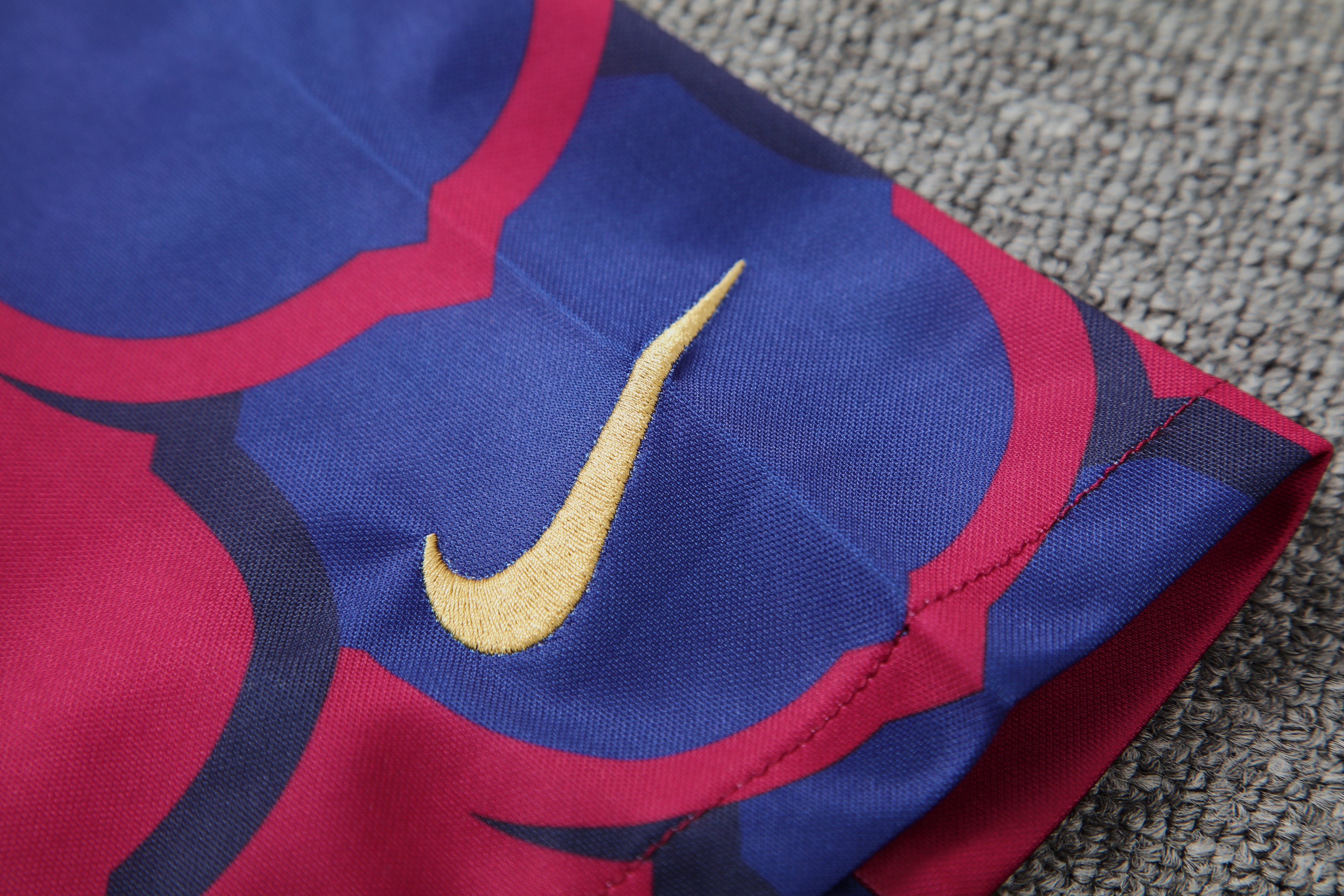 24-25 Barcelona Training Short Sleeve Training Suit/24-25巴萨短袖训练服