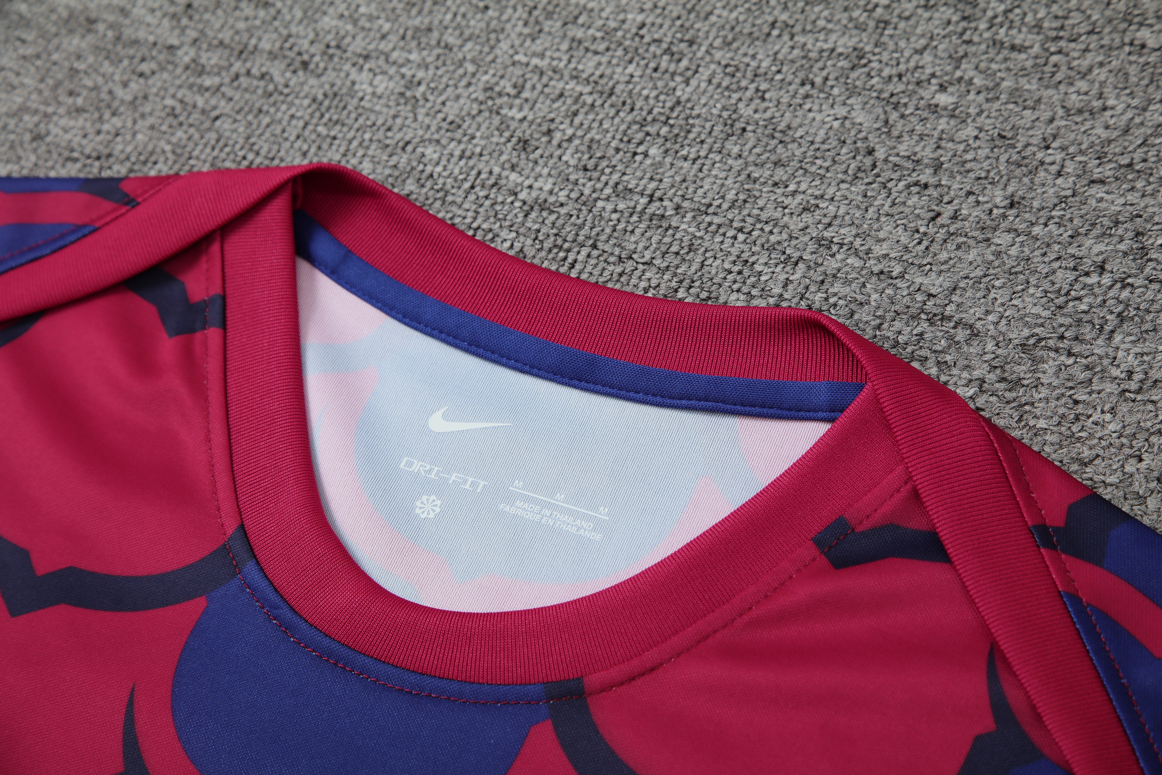 24-25 Barcelona Training Short Sleeve Training Suit/24-25巴萨短袖训练服