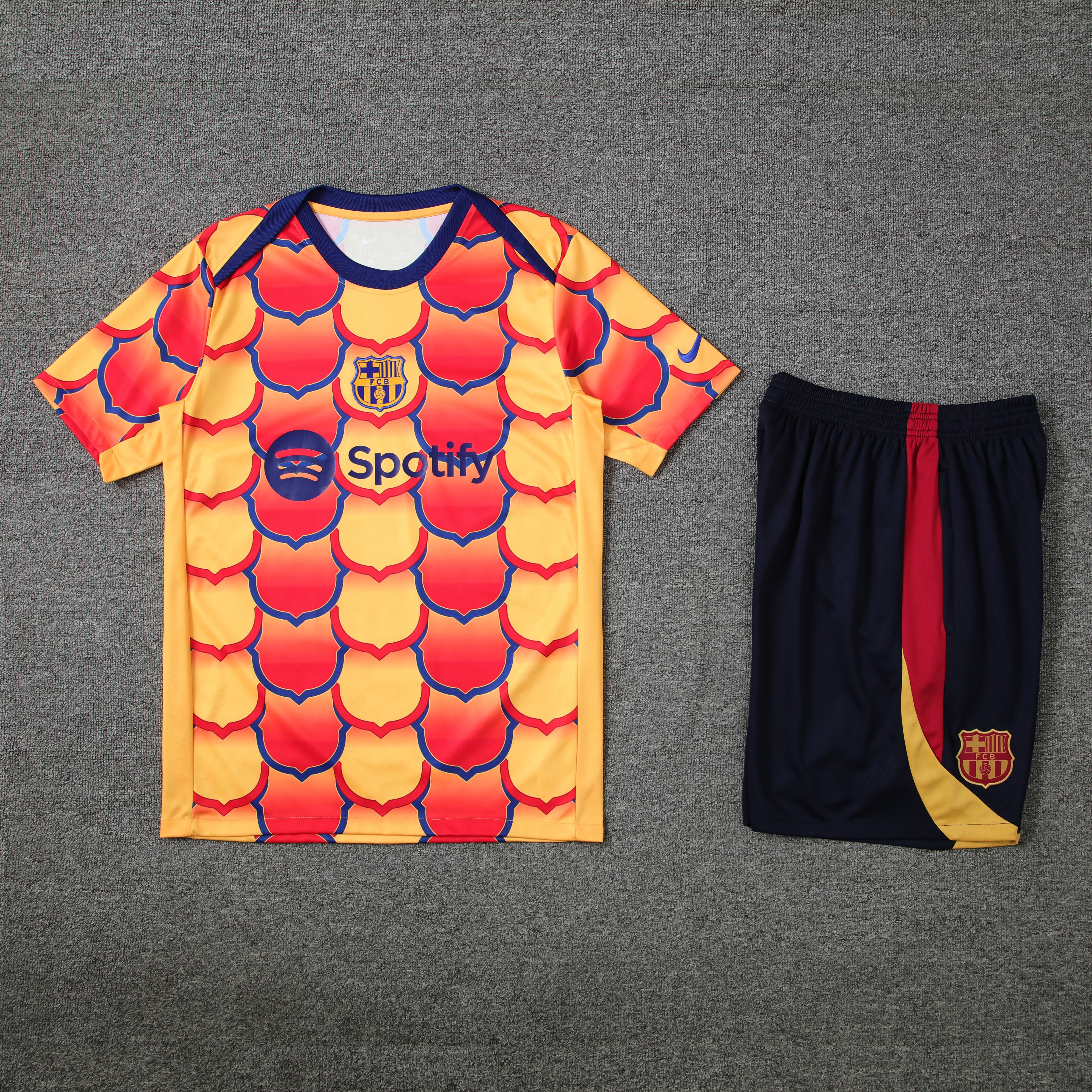24-25 Barcelona Training Short Sleeve Training Suit/24-25巴萨短袖训练服