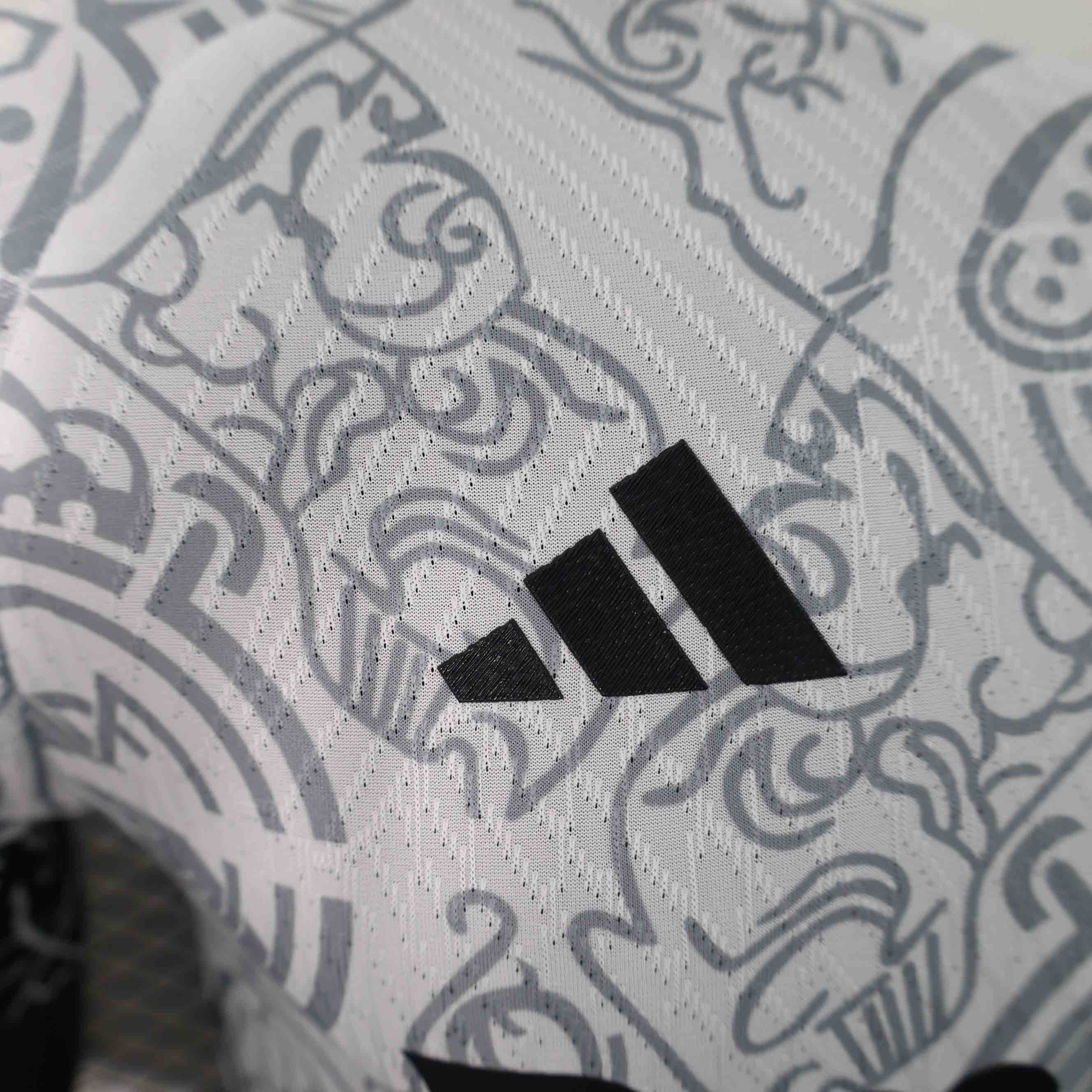 24-25 Real Madrid White Special Player Jersey/ 24-25 皇马白色特别球员版
