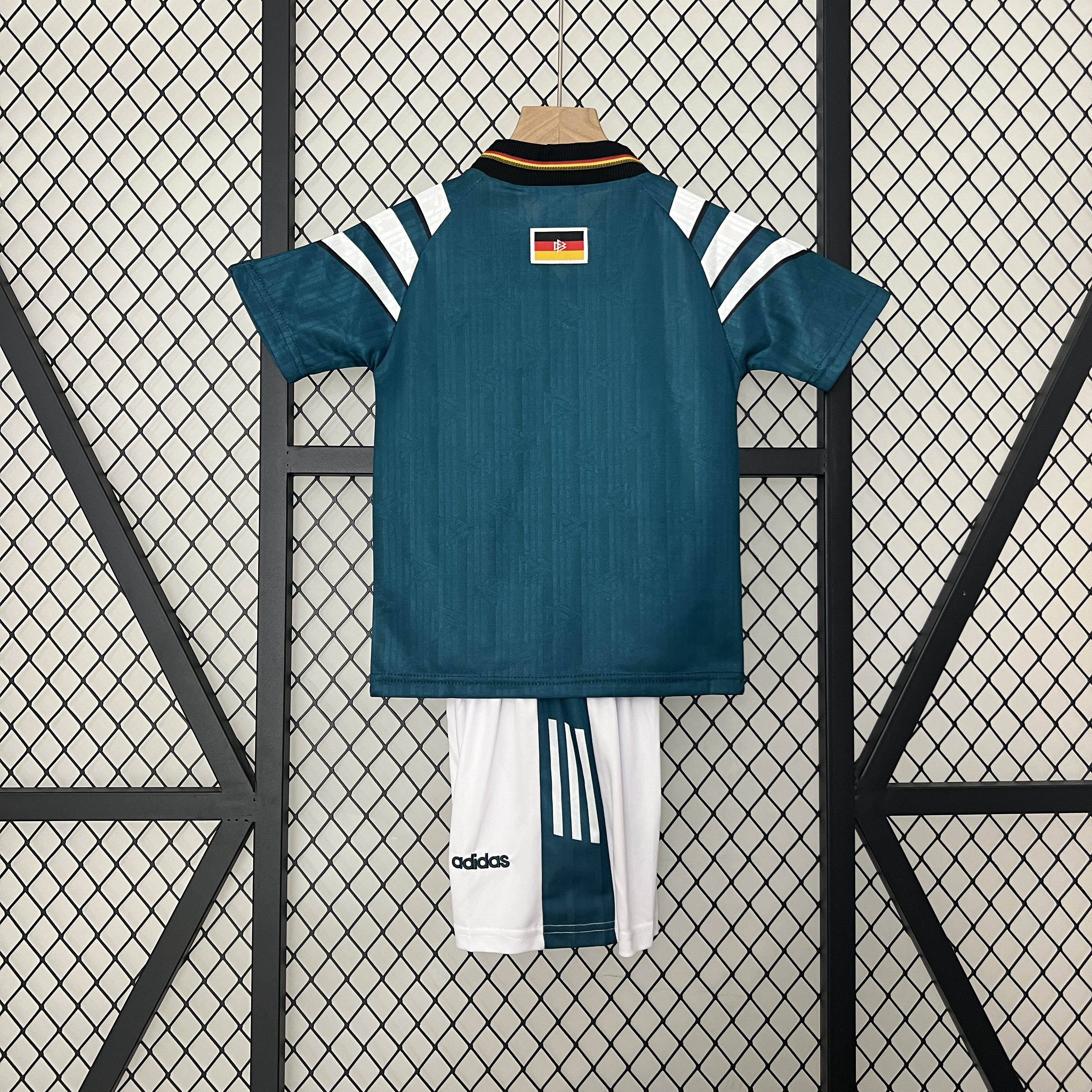 Retro 1996 Germany Away Kids Kit/ 1996德国客场童装