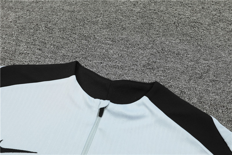 24-25 Barcelona grey Player Version Training Suit/24-25巴萨半拉训练服,球员版