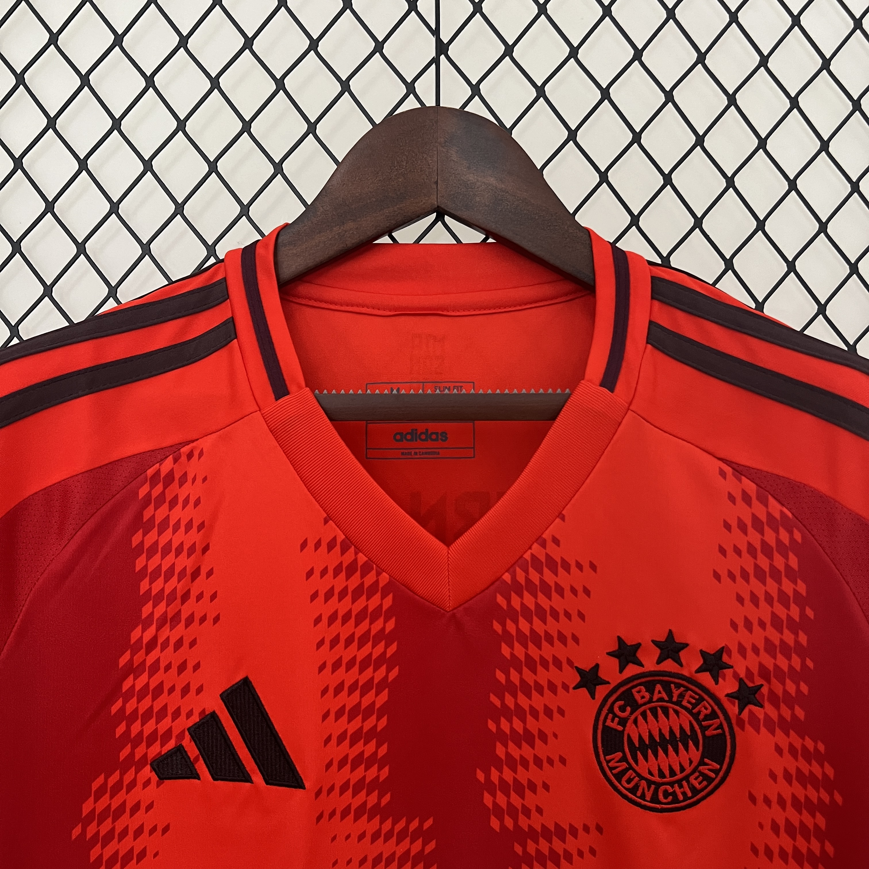 24-25 Bayern Munich Home Fans Jersey/ 24-25 拜仁主场球迷版