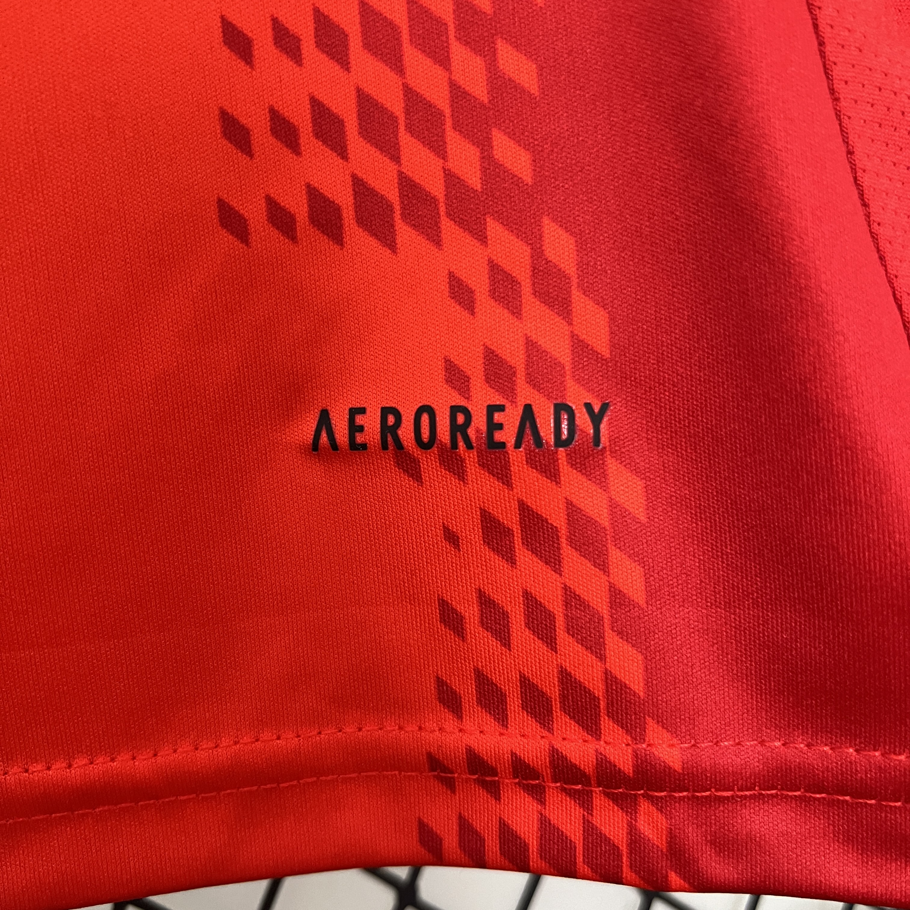 24-25 Bayern Munich Home Fans Jersey/ 24-25 拜仁主场球迷版