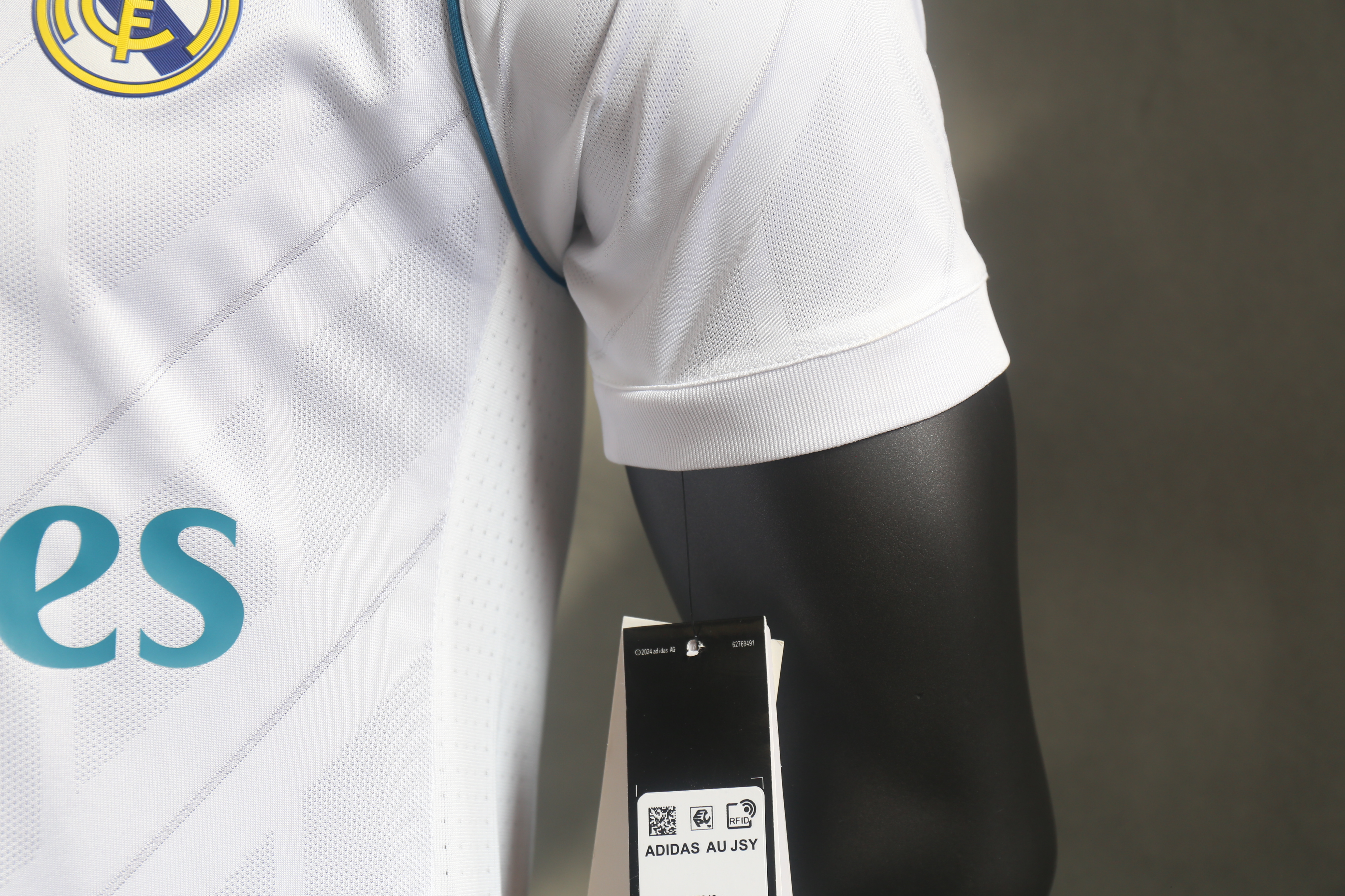 17-18 Real Madrid Home Player Retro Jersey/ 17-18 皇马主场复古球员