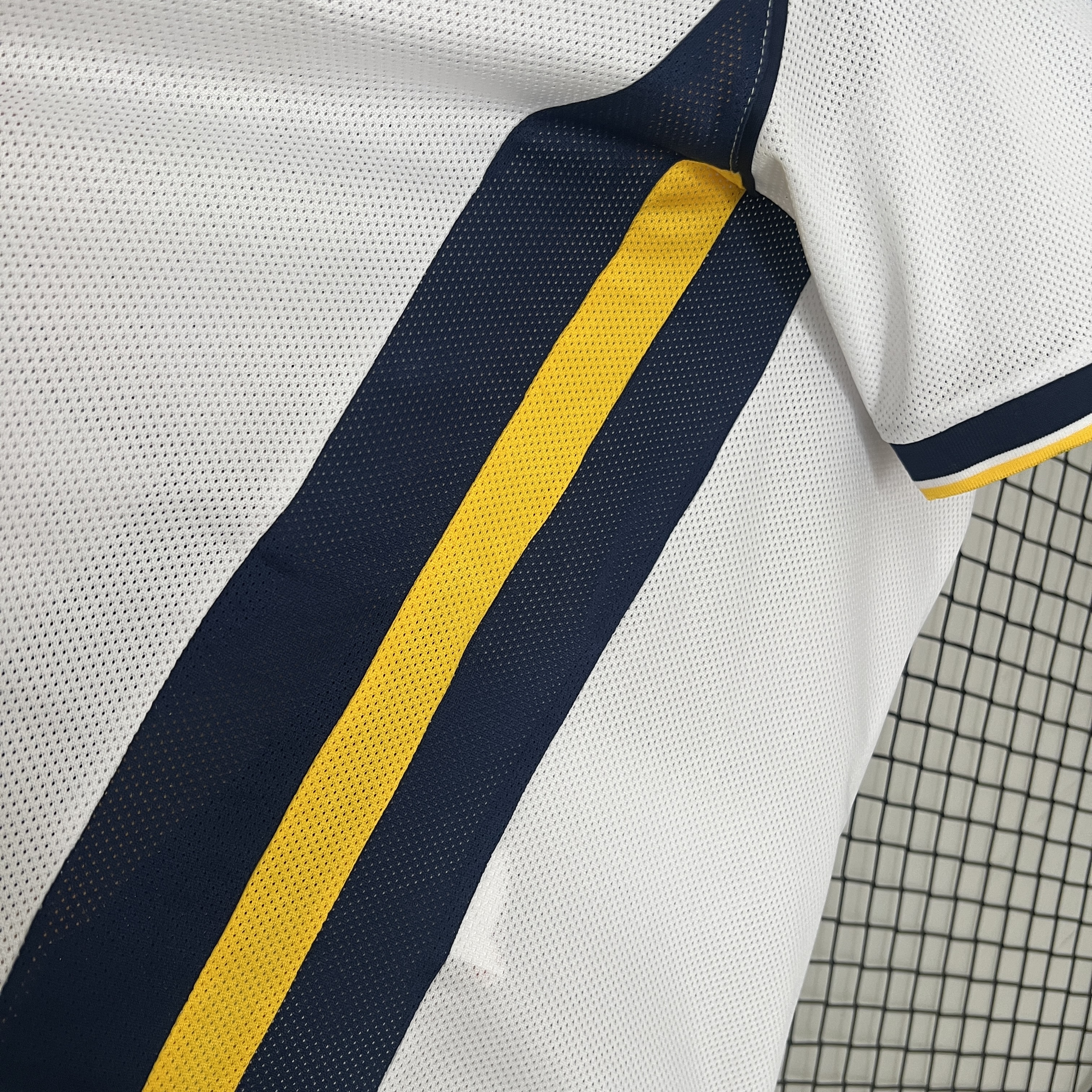 03-04 Parma Away Retro Jersey/ 03-04 帕尔马客场复古