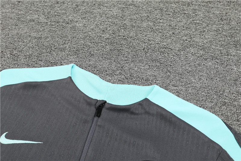 24-25 PSG Gray Player Training Suit/ 24-25 PSG 灰色球员训练服
