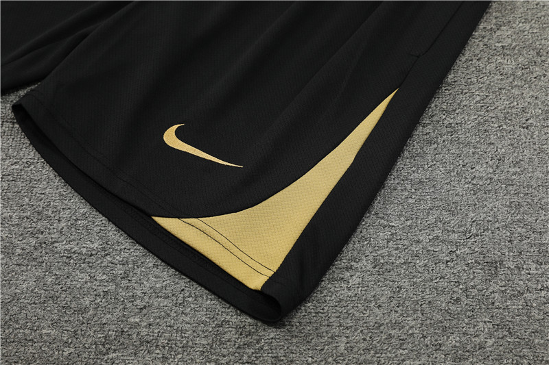 24-25 PSG Black and Gold Short Sleeve Training Suit/ 24-25 PSG 黑金短袖训练服