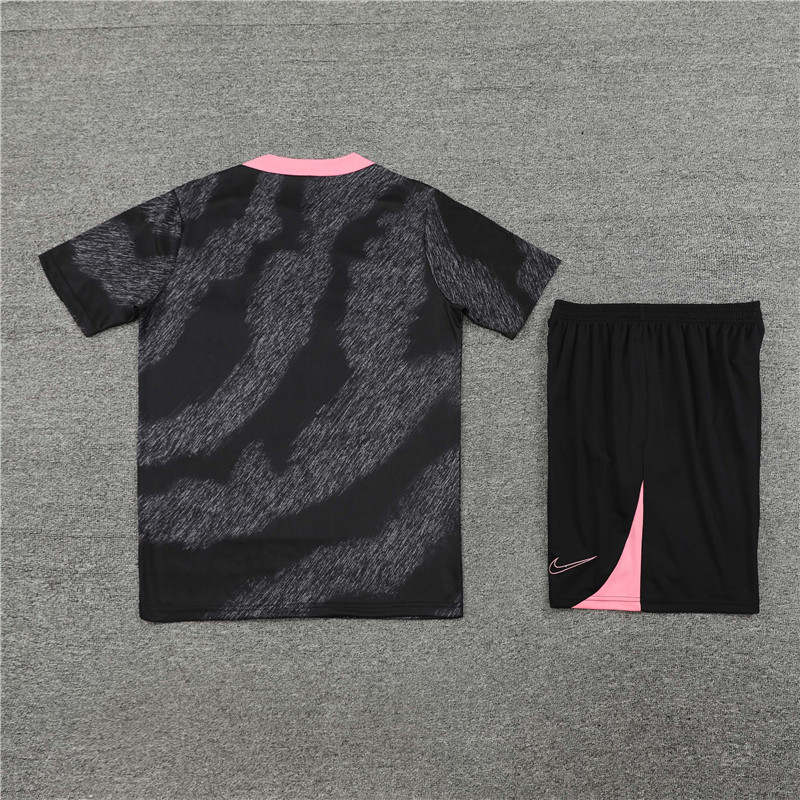 24-25 PSG Black and Pink Short Sleeve Training Suit/ 24-25 PSG 黑粉短袖训练服