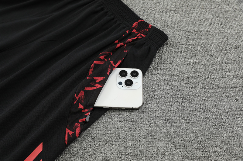 24-25 Manchester United Red Short Sleeve Training Suit/ 24-25 曼联红色短袖训练服