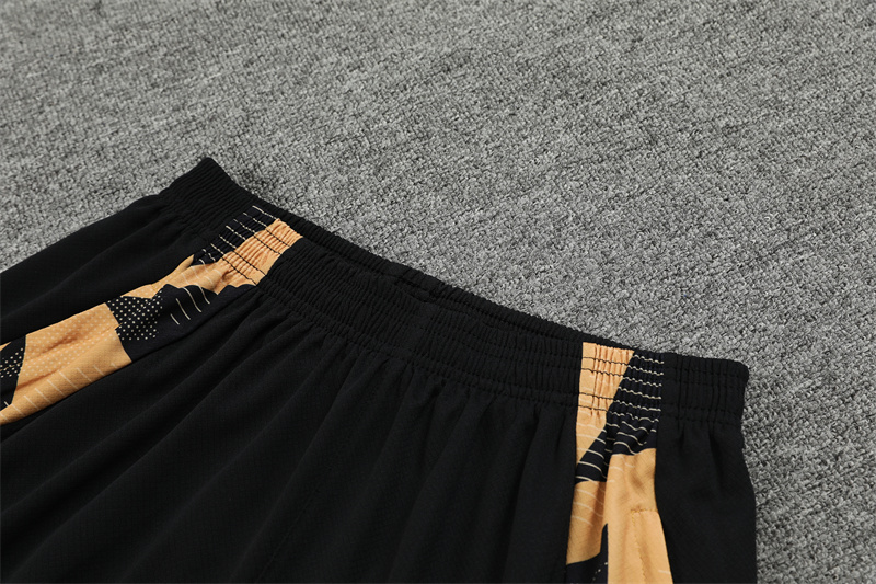 24-25 Real Madrid Black Gold Short Sleeve Training Suit/ 24-25 皇马黑金短袖训练服