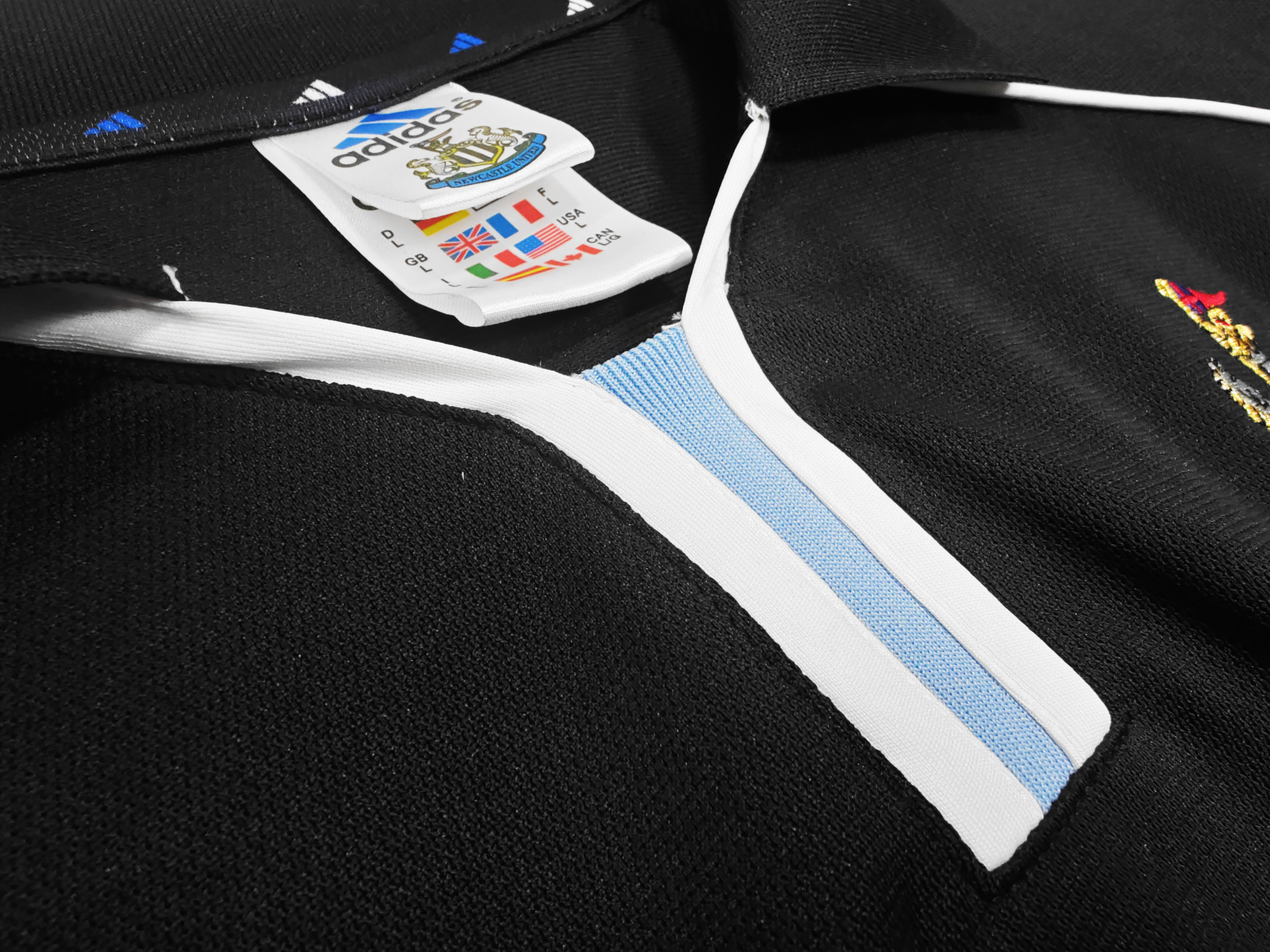 00-01 Newcastle United Away Retro Jersey/ 00-01 纽卡斯尔联客场
